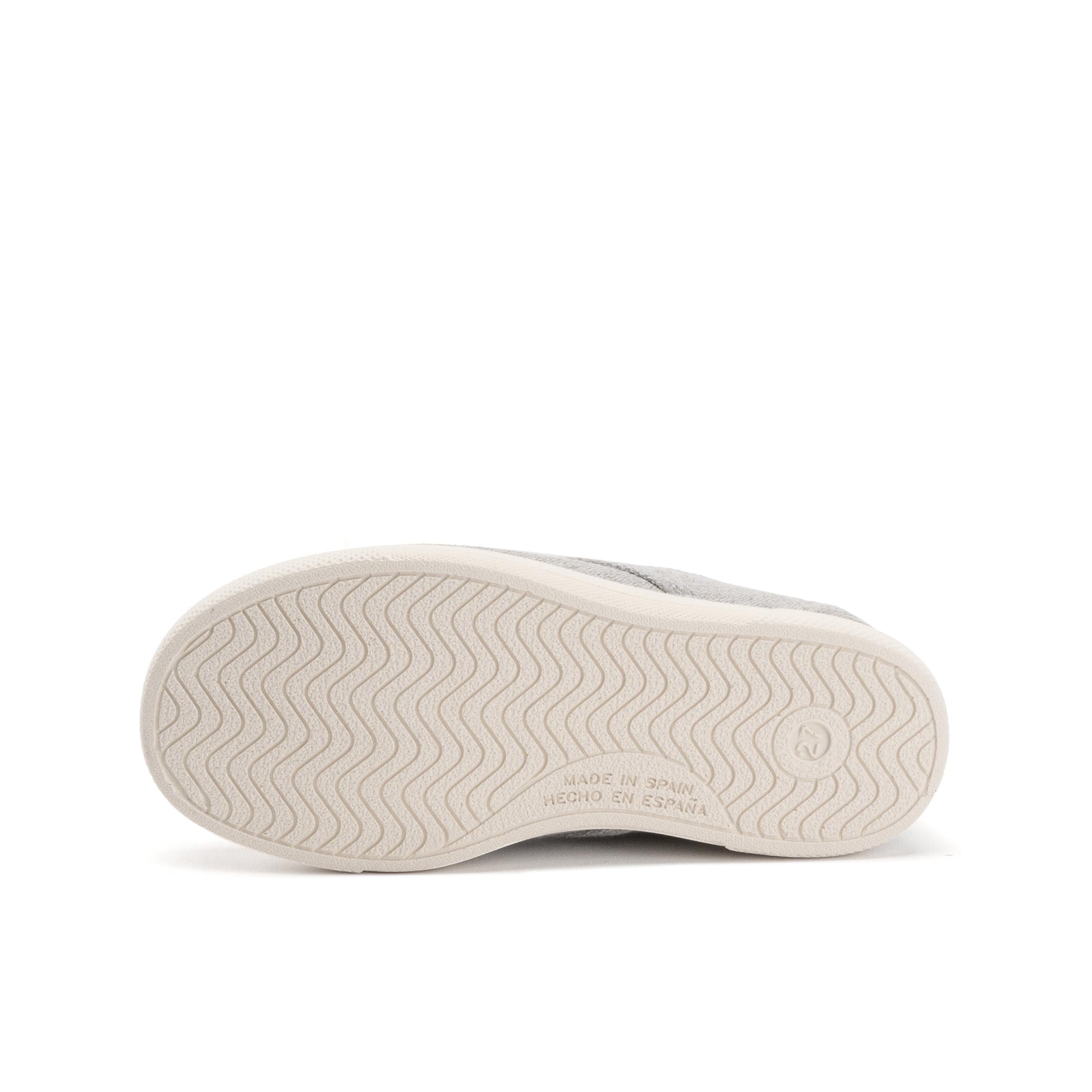 Zapatilla gris claro con elástico 4005 de Pepa & Cris - 4005-17-4.jpg