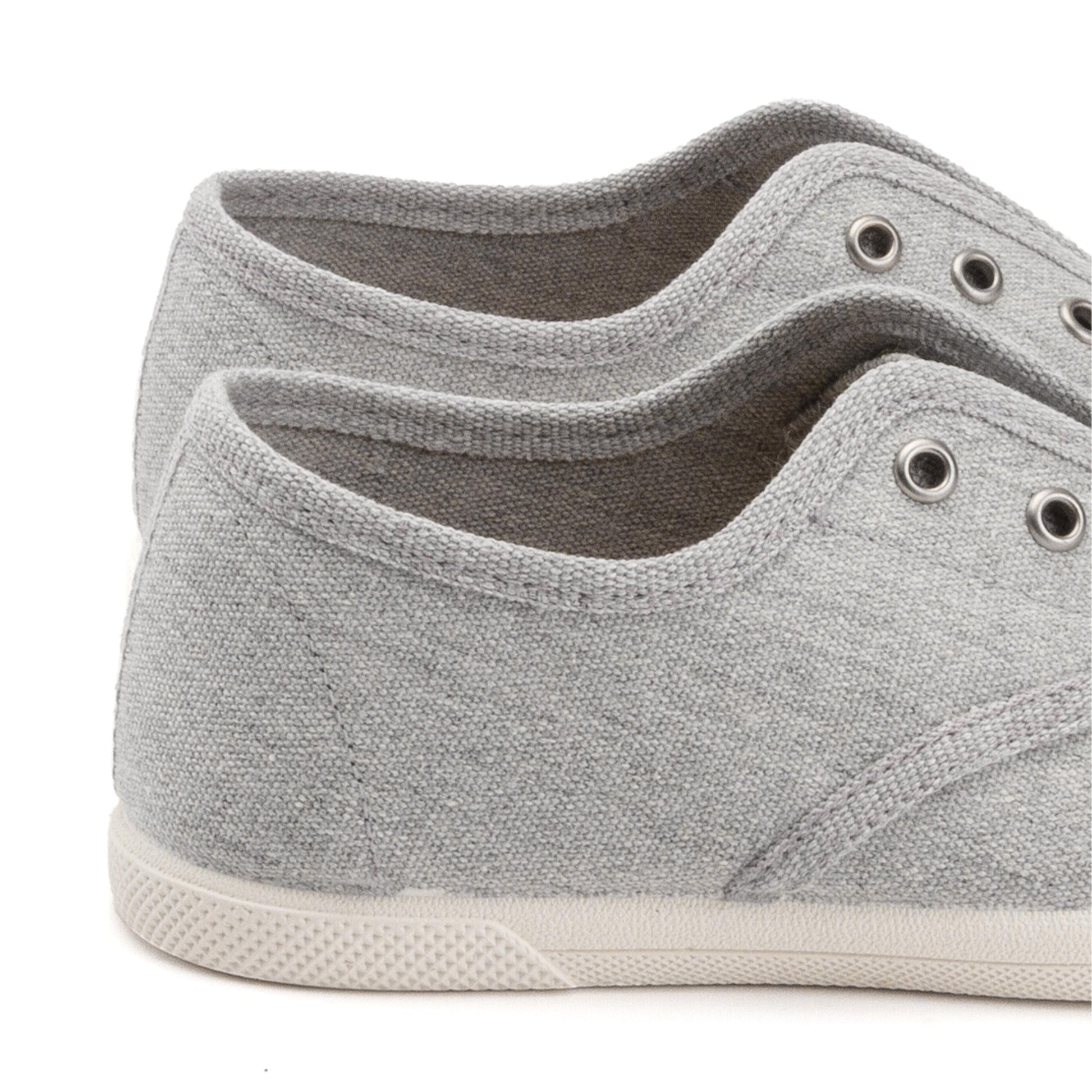 Zapatilla gris claro con elástico 4005 de Pepa & Cris - 4005-17-5.jpg