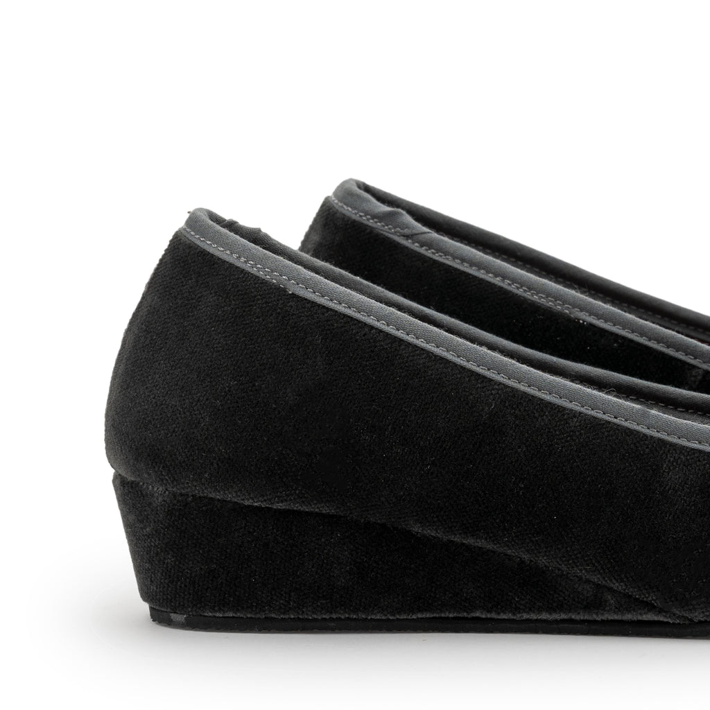 Zapatilla para casa cerrada gris 401 de Pepa & Cris - 401-16-5.jpg