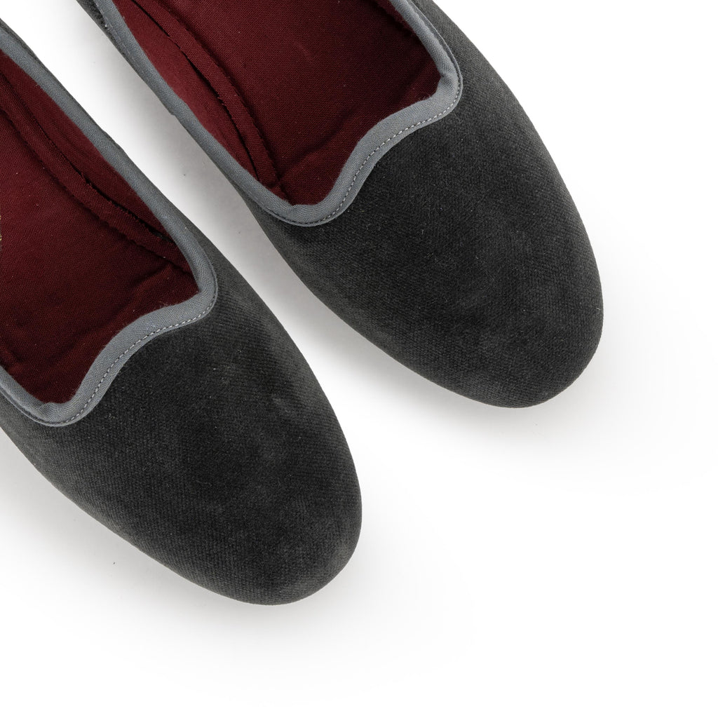 Zapatilla para casa cerrada gris 401 de Pepa & Cris - 401-16-6.jpg
