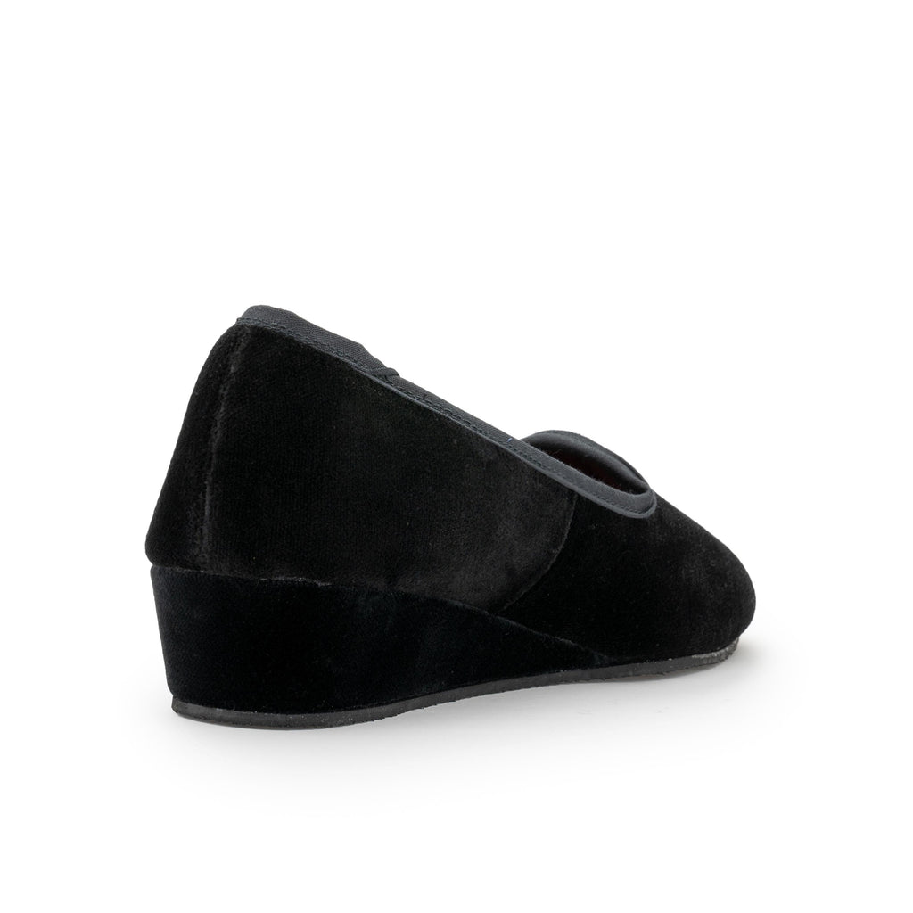 Zapatilla para casa cerrada negro 401 de Pepa & Cris - 401-20-3.jpg
