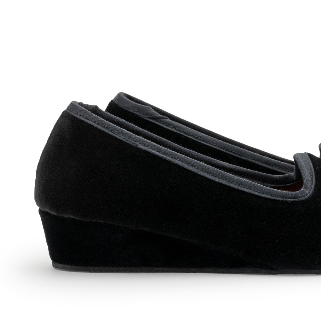 Zapatilla para casa cerrada negro 401 de Pepa & Cris - 401-20-5.jpg