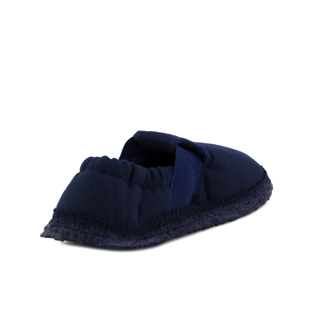 Zapatilla para casa cerrada azul 45633 de Giesswein - 45633-7-3.jpg