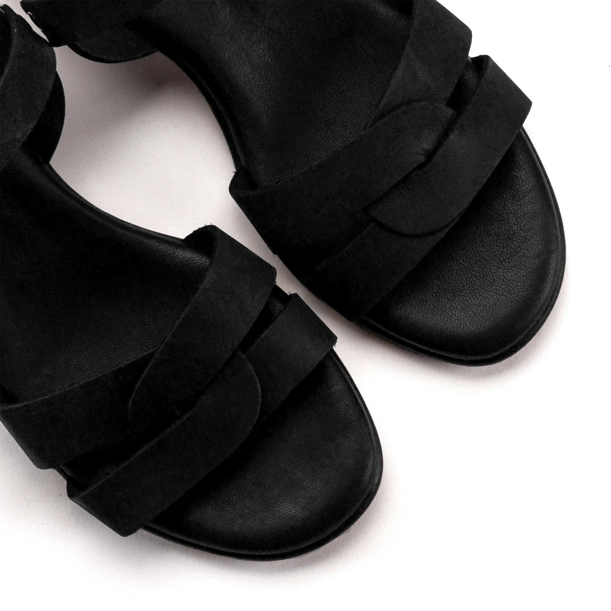 Sandalia de tacón nobuk negro con hebilla S14470 Pepa&Cris - S14470-38-6.jpg