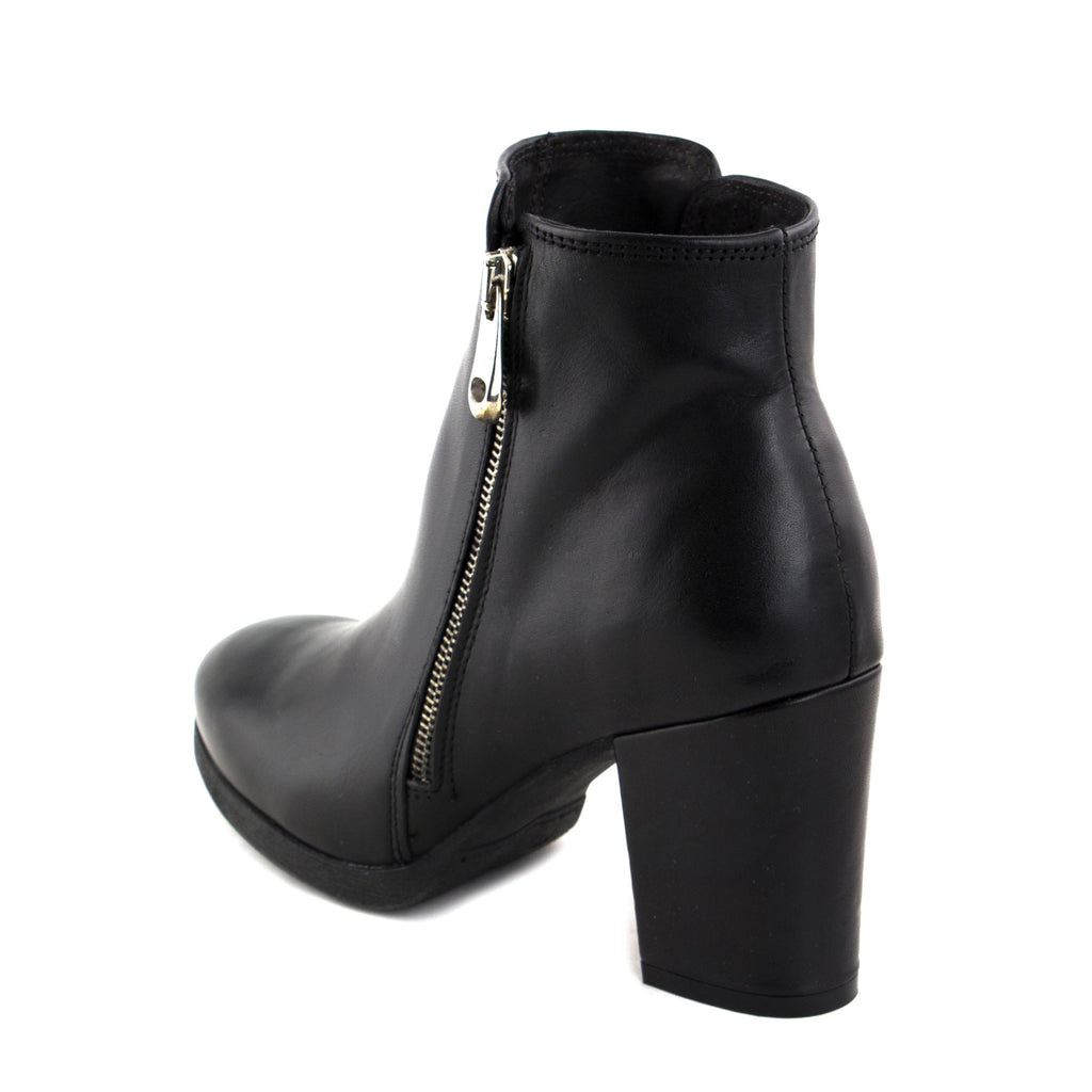 Botín negro con cremallera TRONCHETTO de Café Noir - TRONCHETTO-20-4.jpg