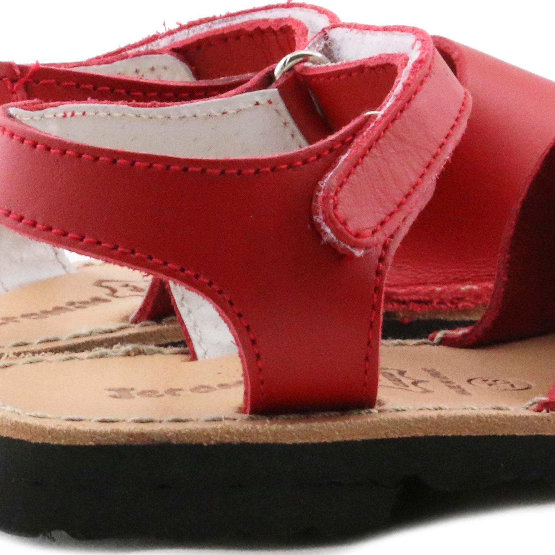 Menorquina plana rojo con velcro 8001 de Jeromín - 8001-11-6.jpg