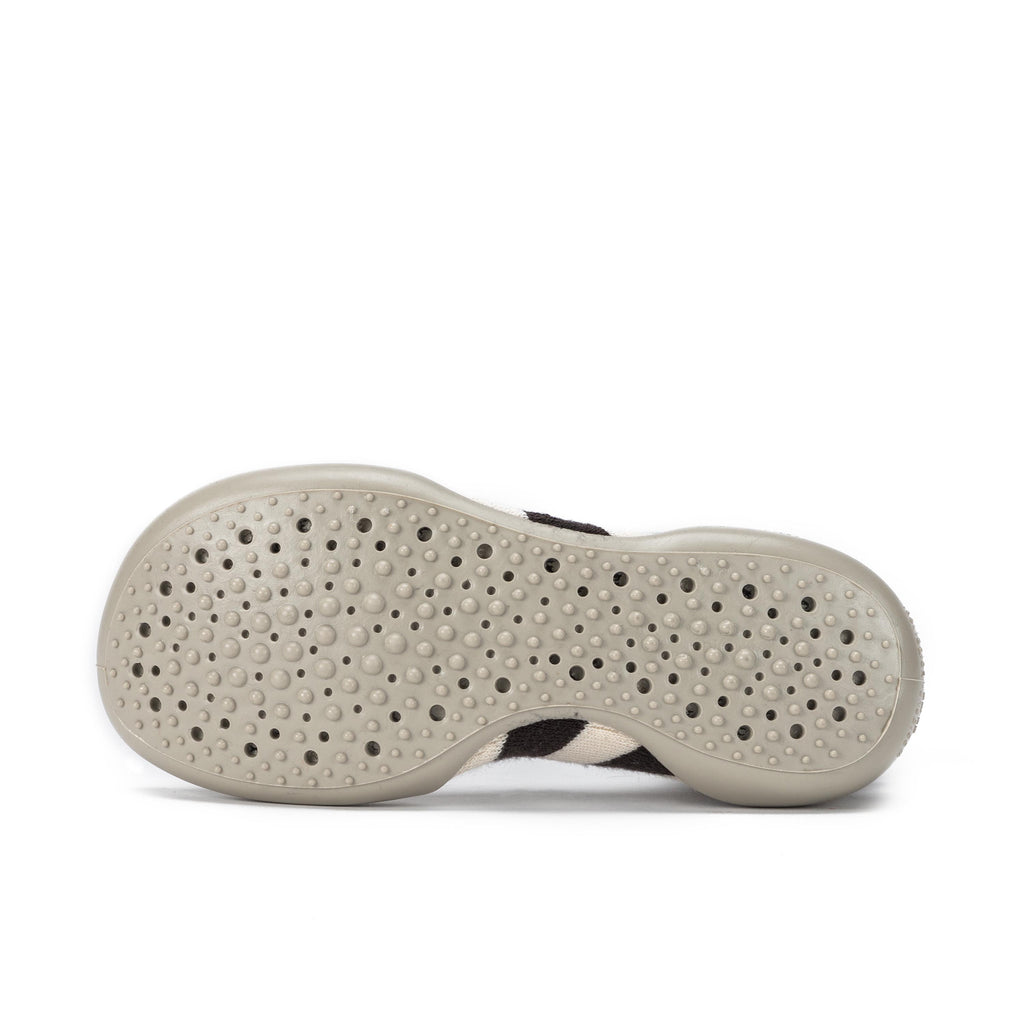 Zapatilla para casa cerrada blanco/negro 151A Collégien - 151A-385-4.jpg