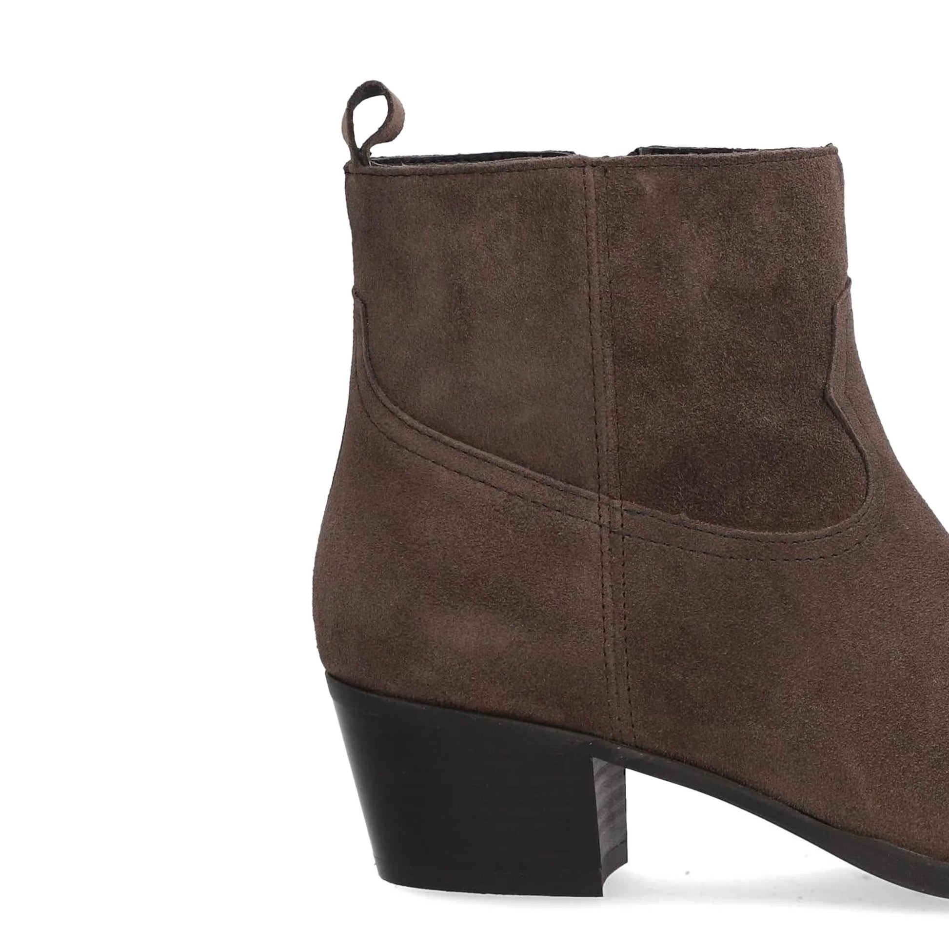 Botín cowboy con tacón imán con cremallera 5266 de Alpe