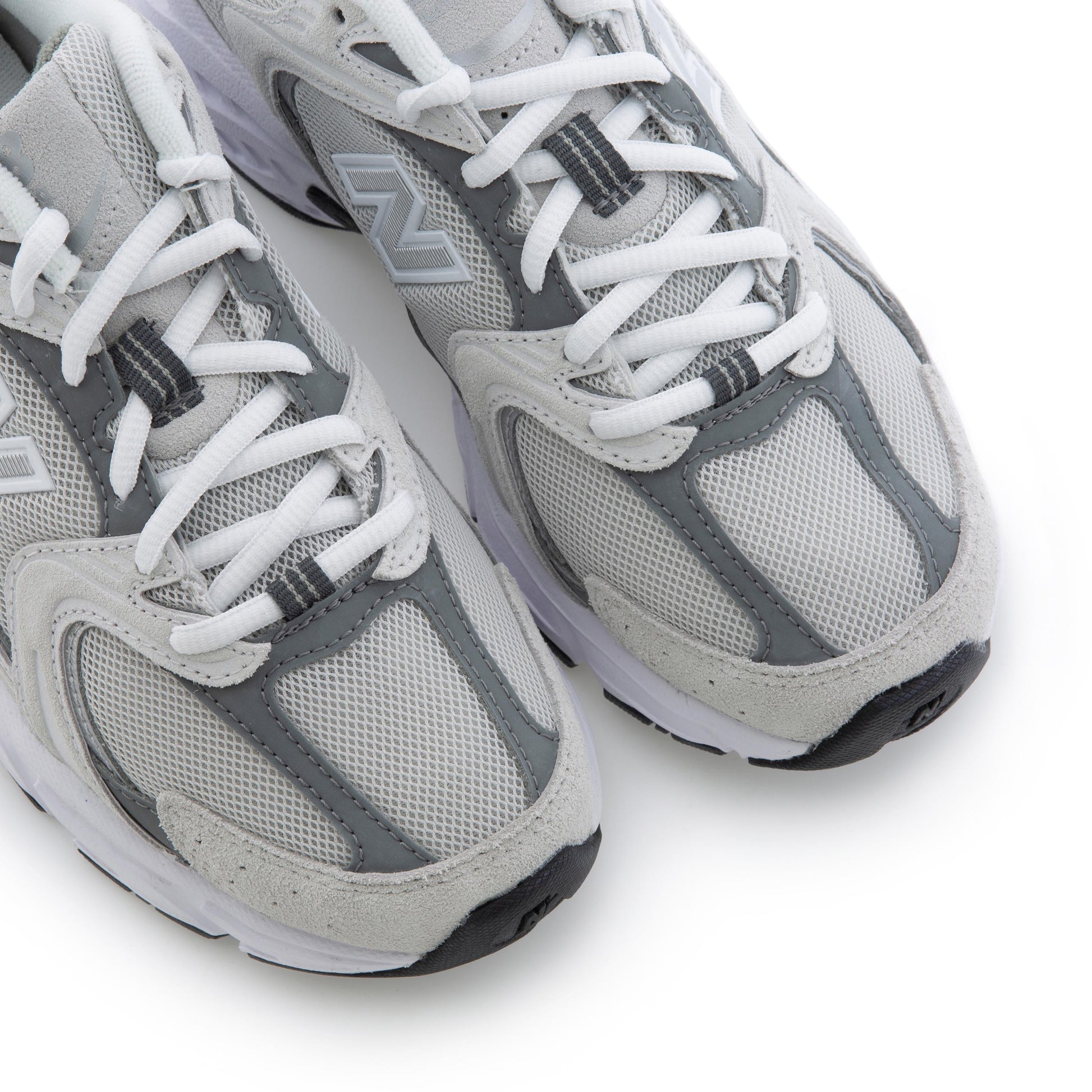 Deportiva gris claro con cordón MR530CB de New Balance - MR530CB-17-6.jpg