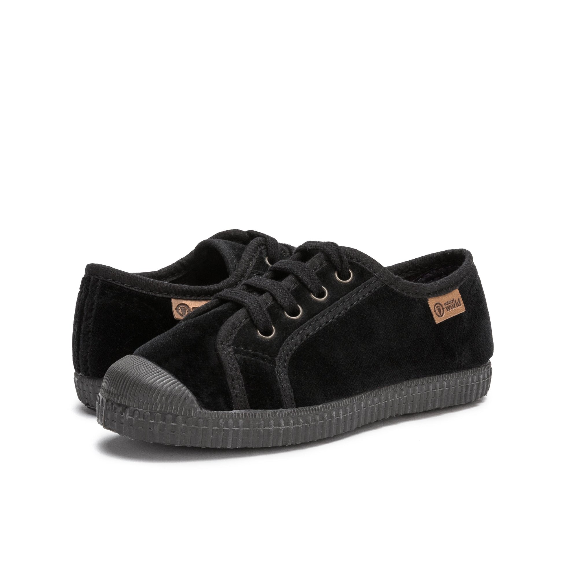 Zapatilla negro con cordón 533 de Natural World - 533-20-2.jpg