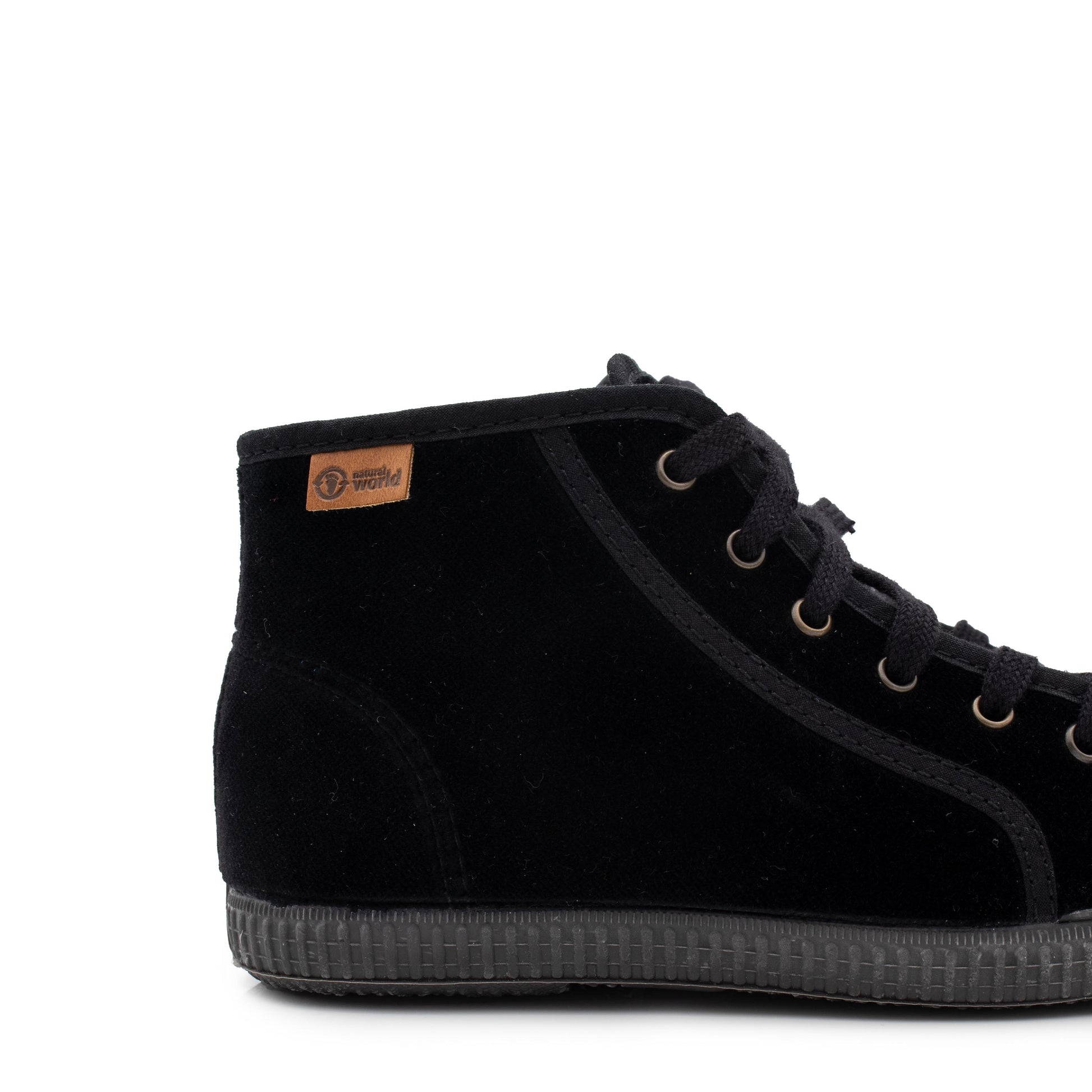 Bota casual negro con cordón 534 de Natural World - 534-20-5.jpg