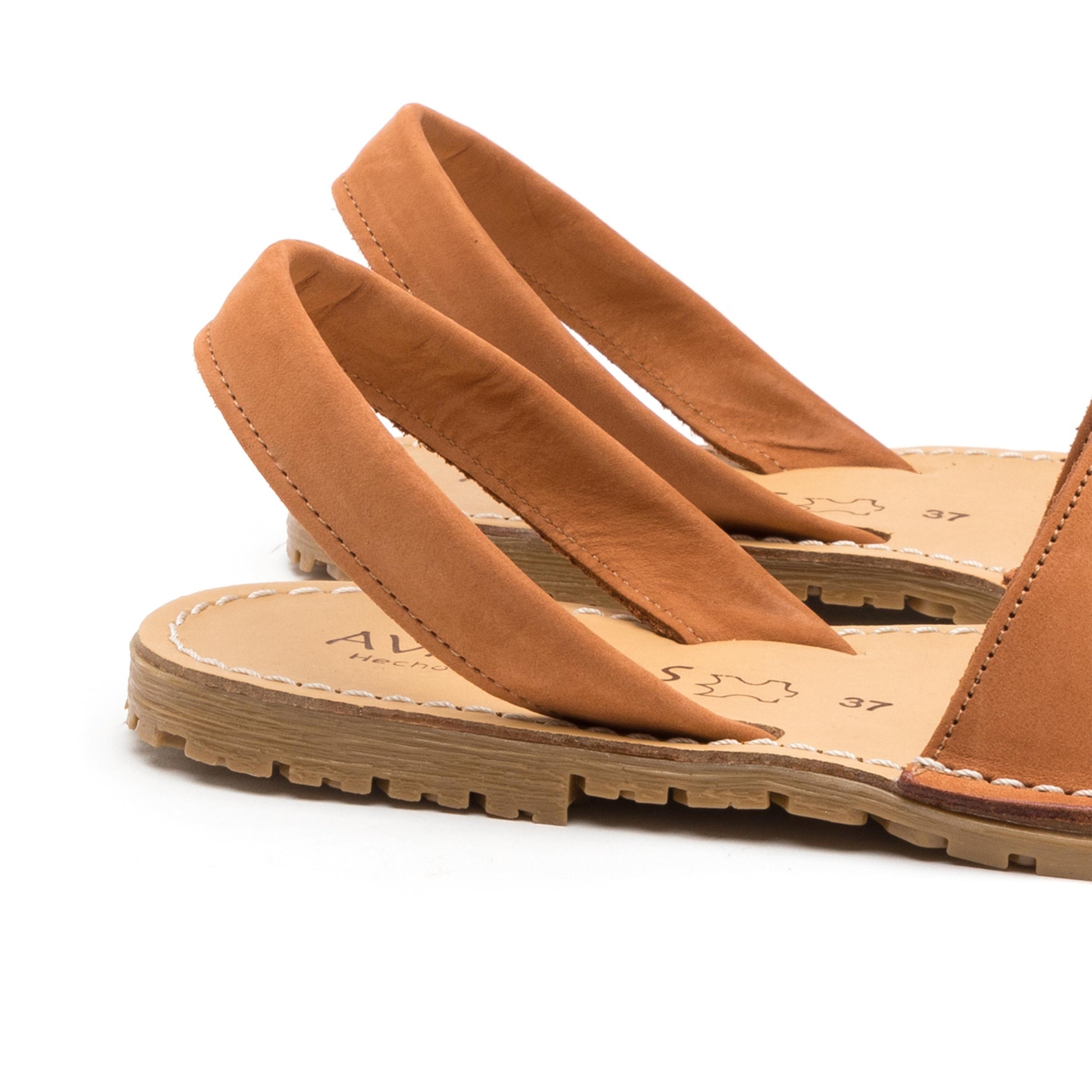 Menorquina plana nobuk cuero 550 de Jeromín - 550-35-5.jpg