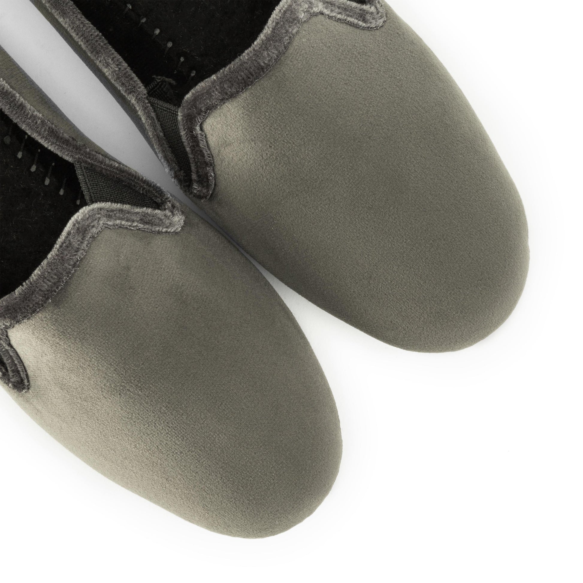 Zapatilla para casa cerrada plomo 55107 de La Cadena - 55107-141-6.jpg