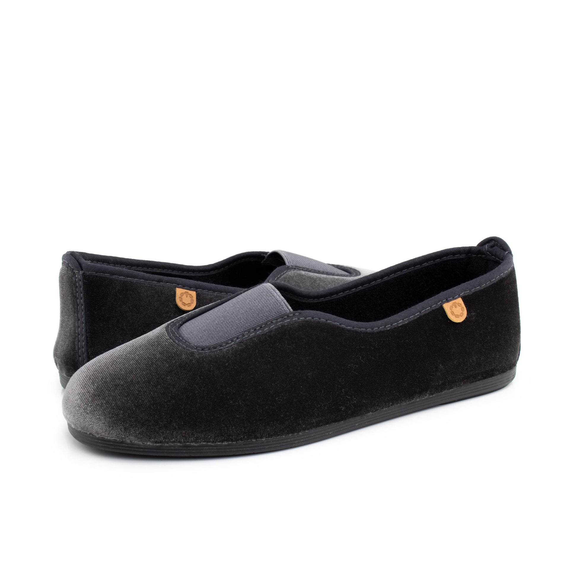 Zapatilla para casa cerrada gris 55312 de La Cadena - 55312-16-2.jpg