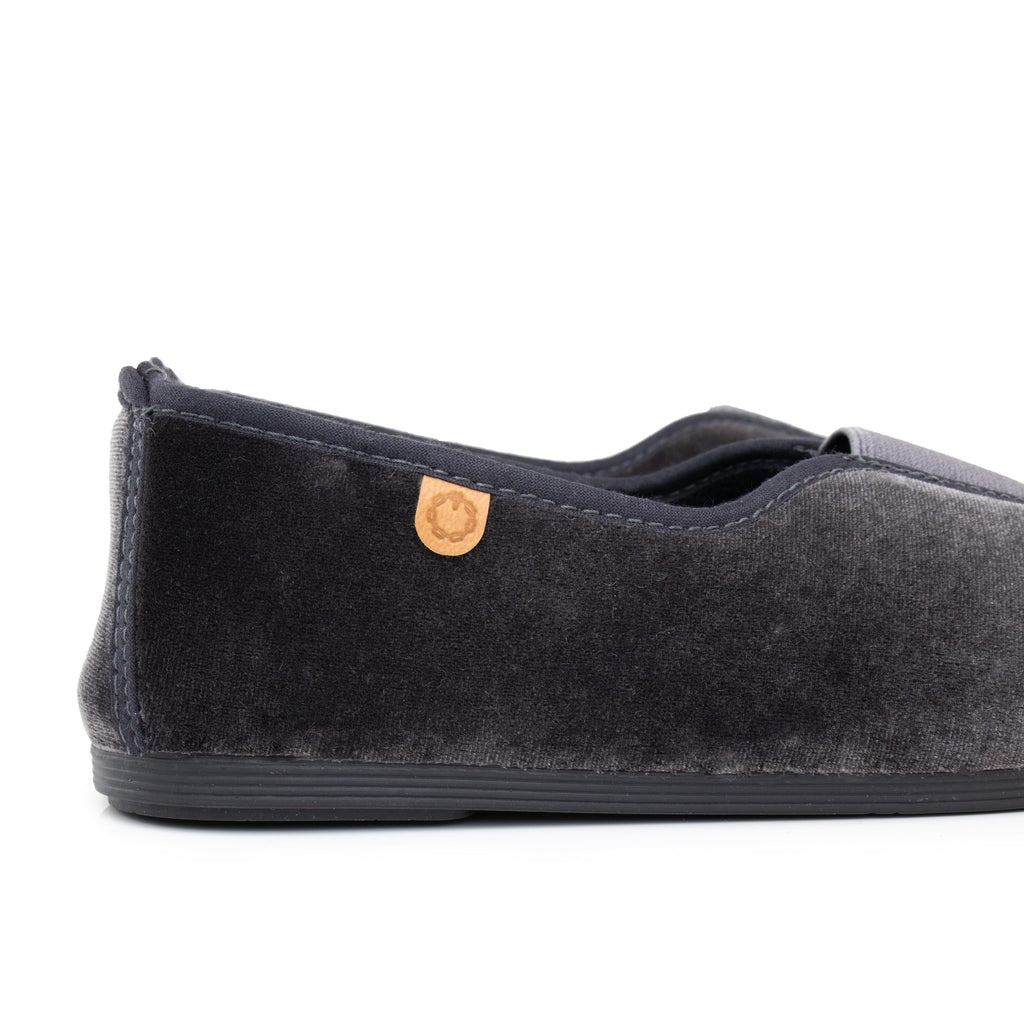 Zapatilla para casa cerrada gris 55312 de La Cadena - 55312-16-5.jpg