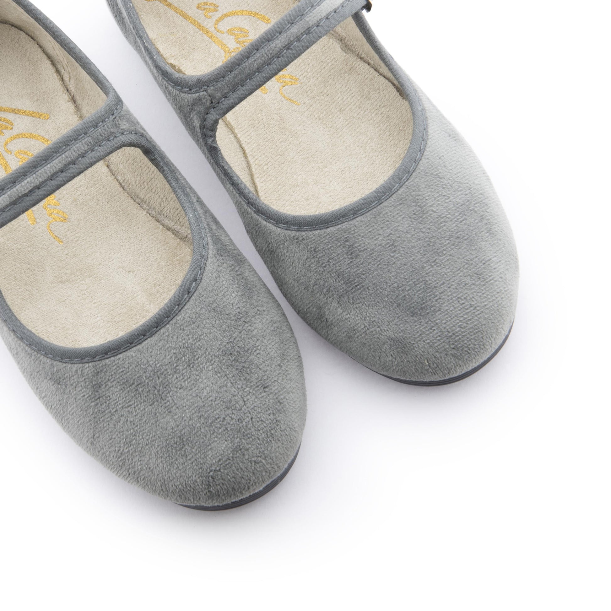 Mercedita gris medio con hebilla 55619 La Cadena - 55619-112-6.jpg