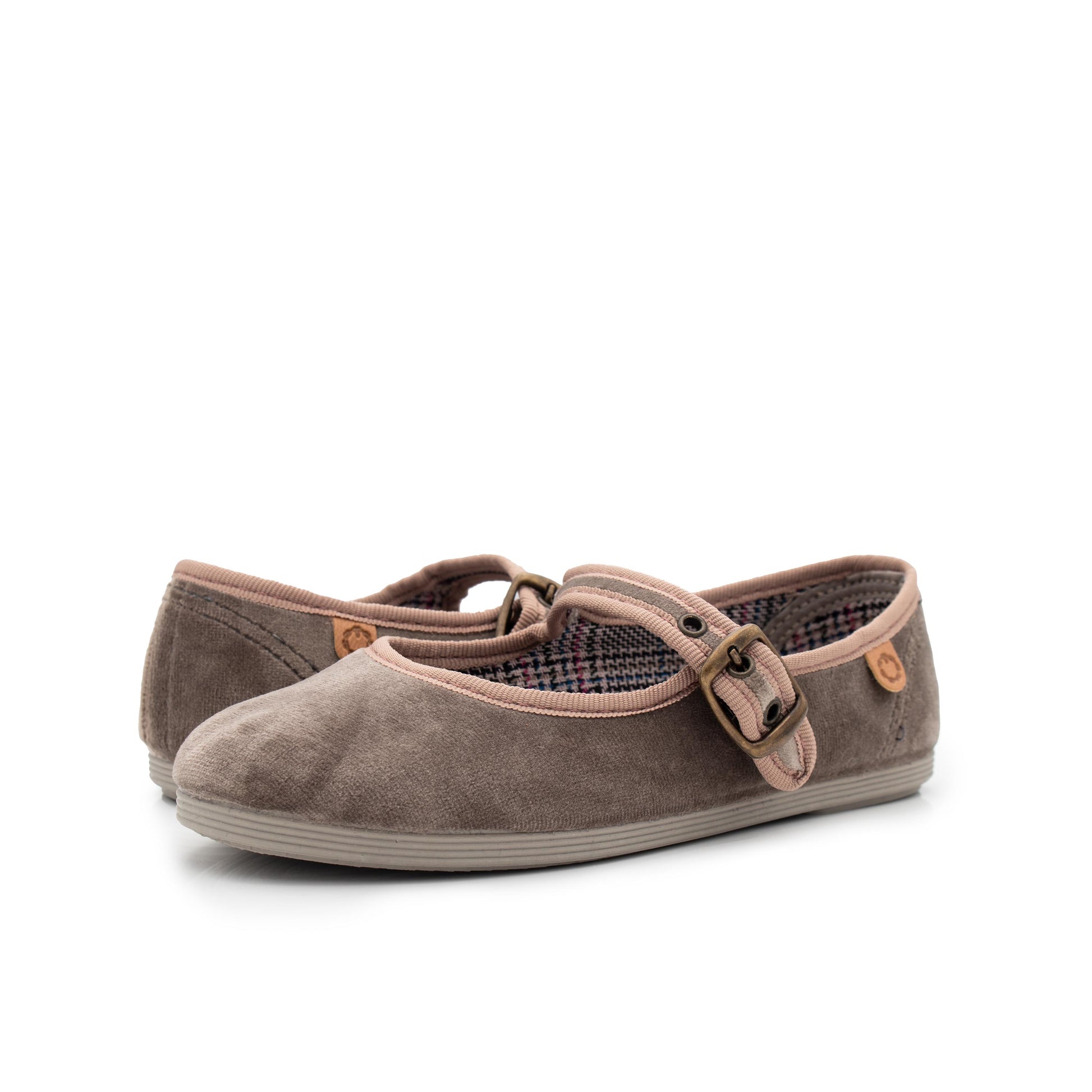 Mercedita taupe con hebilla 55619 de La Cadena - 55619-115-2.jpg