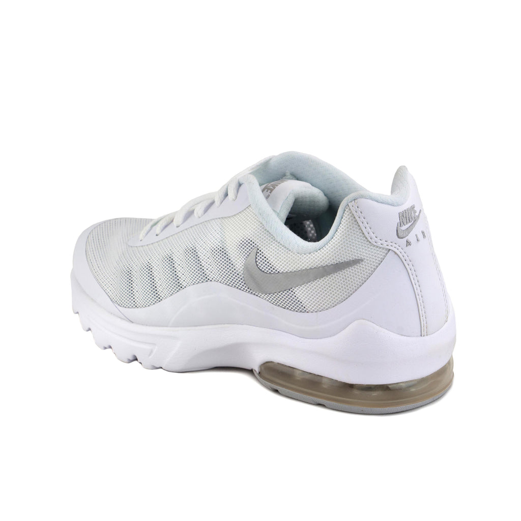 Deportiva blanco con cordón INVIGOR de Nike - INVIGOR-30-PLATA-4.jpg