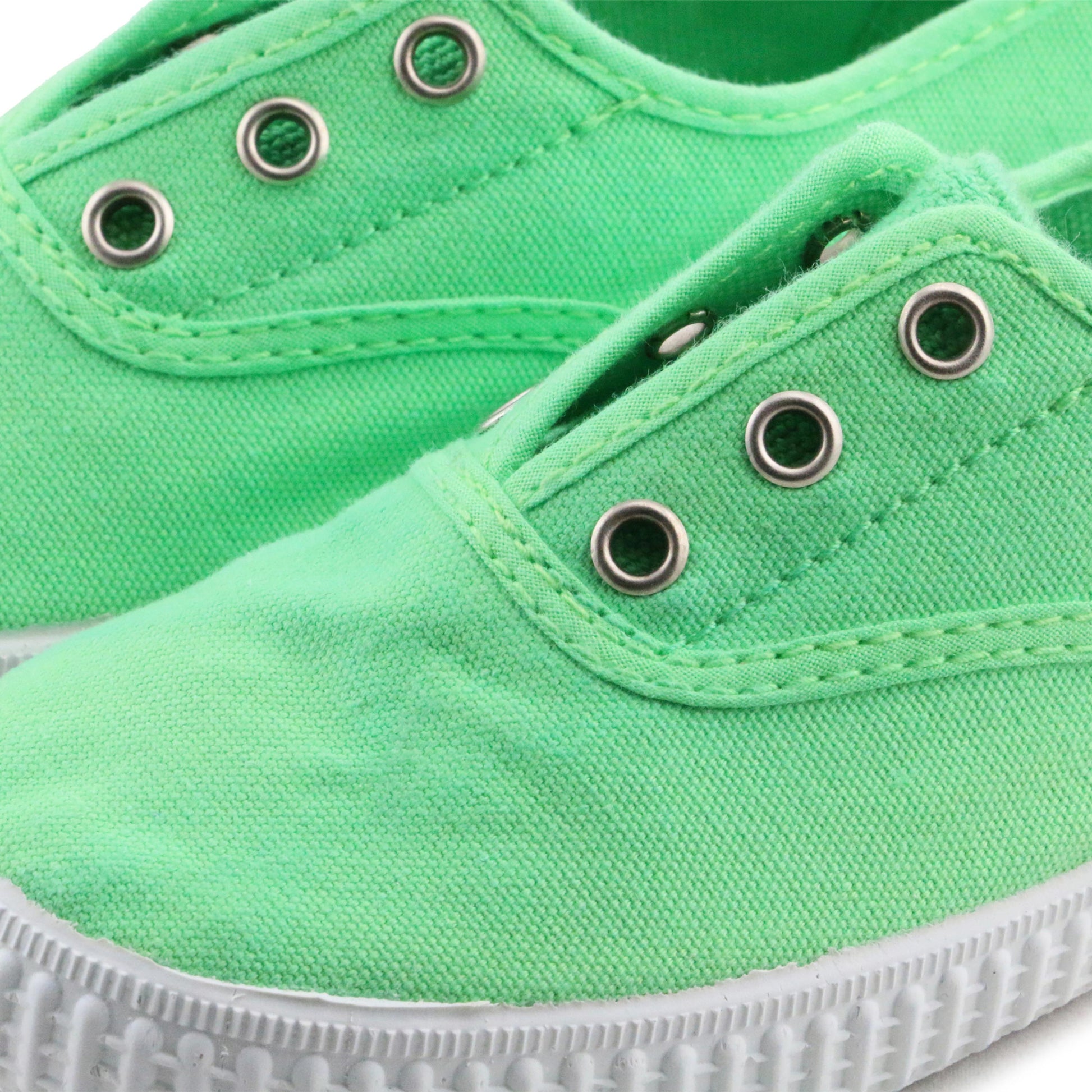 Zapatilla verde con elástico 317 de Jeromín - 317-14-6.jpg