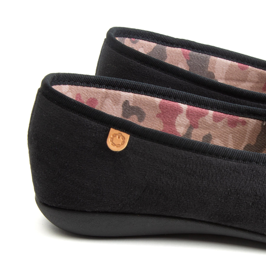 Zapatilla para casa cerrada negro 18401 de La Cadena - 18401-20-5.jpg