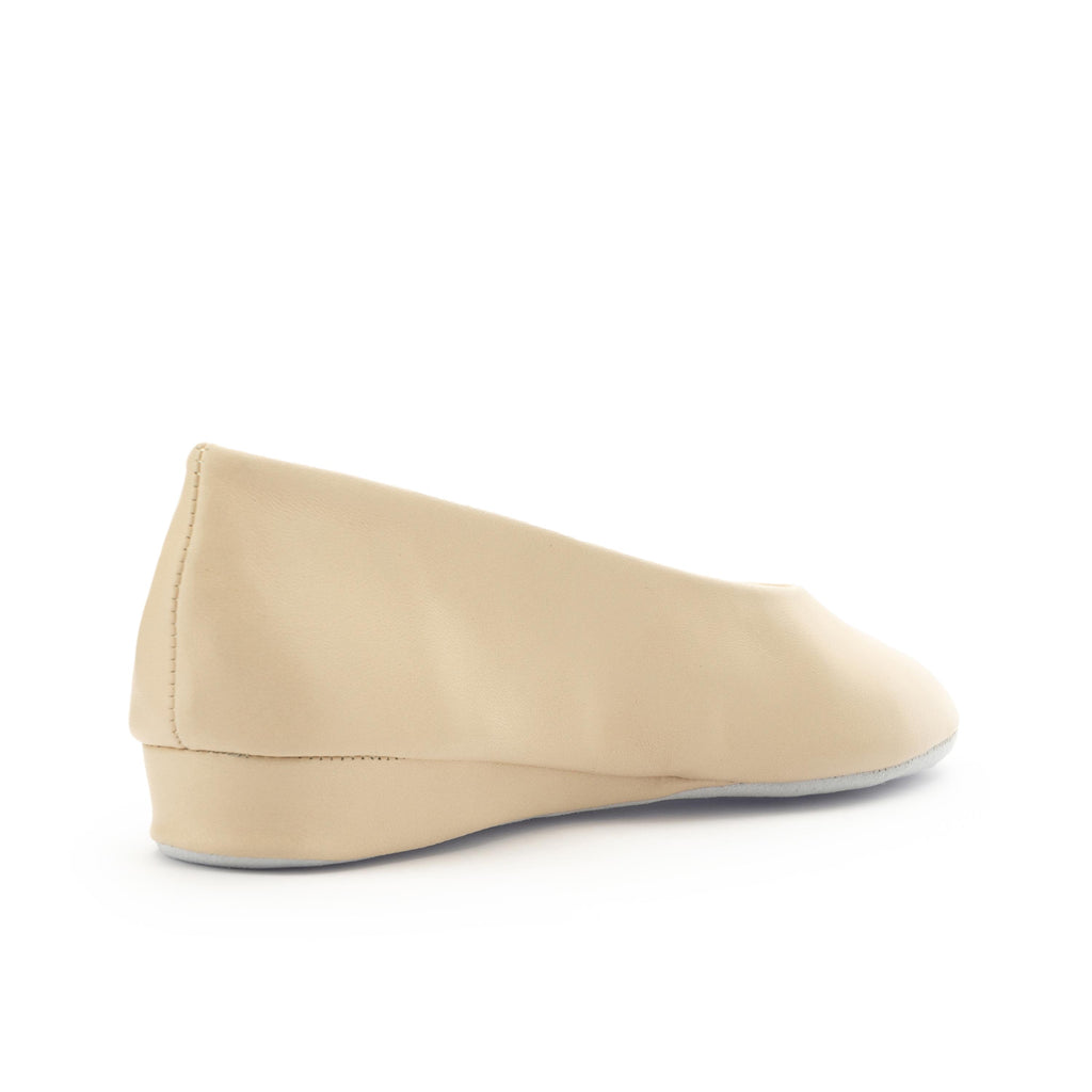 Zapatilla para casa cerrada beige 602 de Jeromín - 602-9-3.jpg
