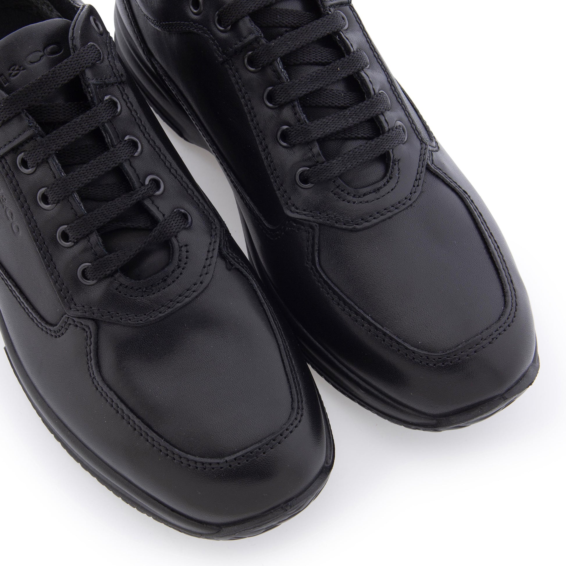 Blucher casual negro con cordón 6117244 de Igi & Co - 6117244-20-6.jpg