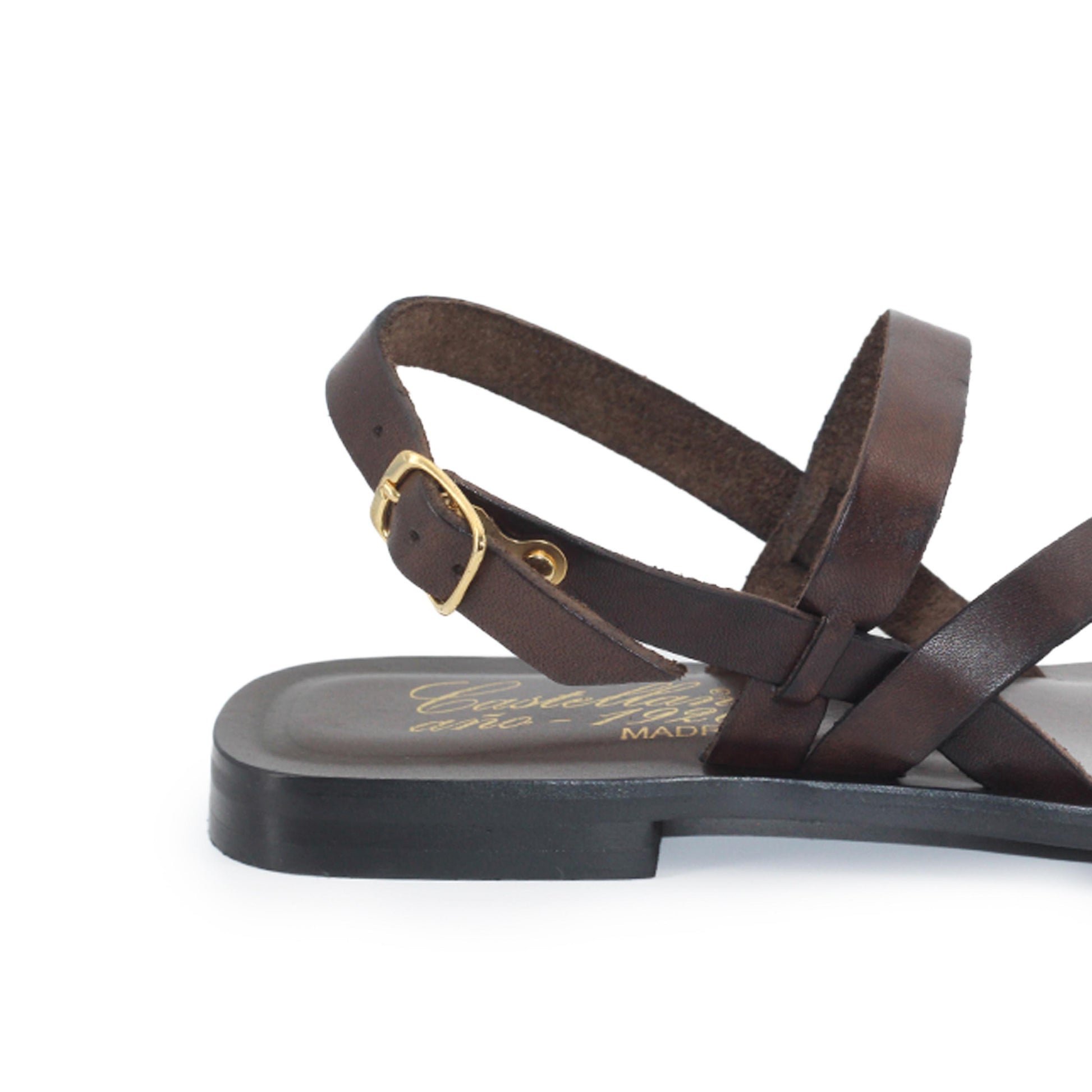 Sandalia plana marrón con hebilla PENELOPE Castellano - PENELOPE-12-4.jpg