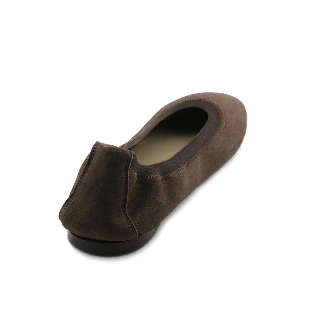 Bailarina ante volcano lisa 6494 de Eli - 6494-312-3.jpg