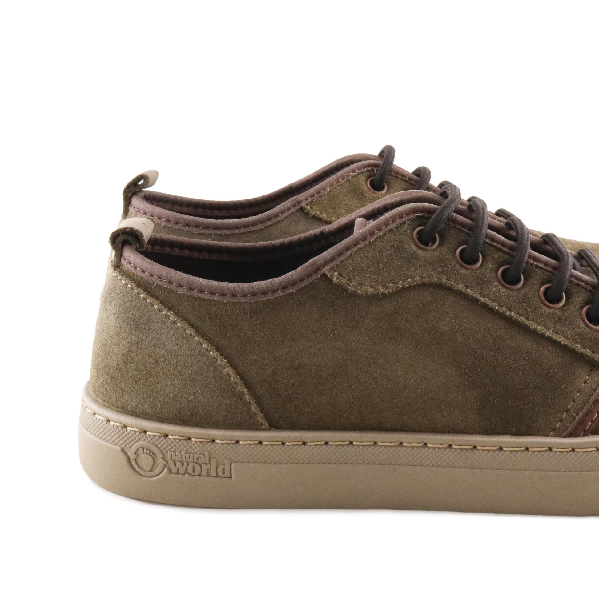 Zapatilla ante marrón con cordón 6761 Natural World - 6761-26-5.jpg