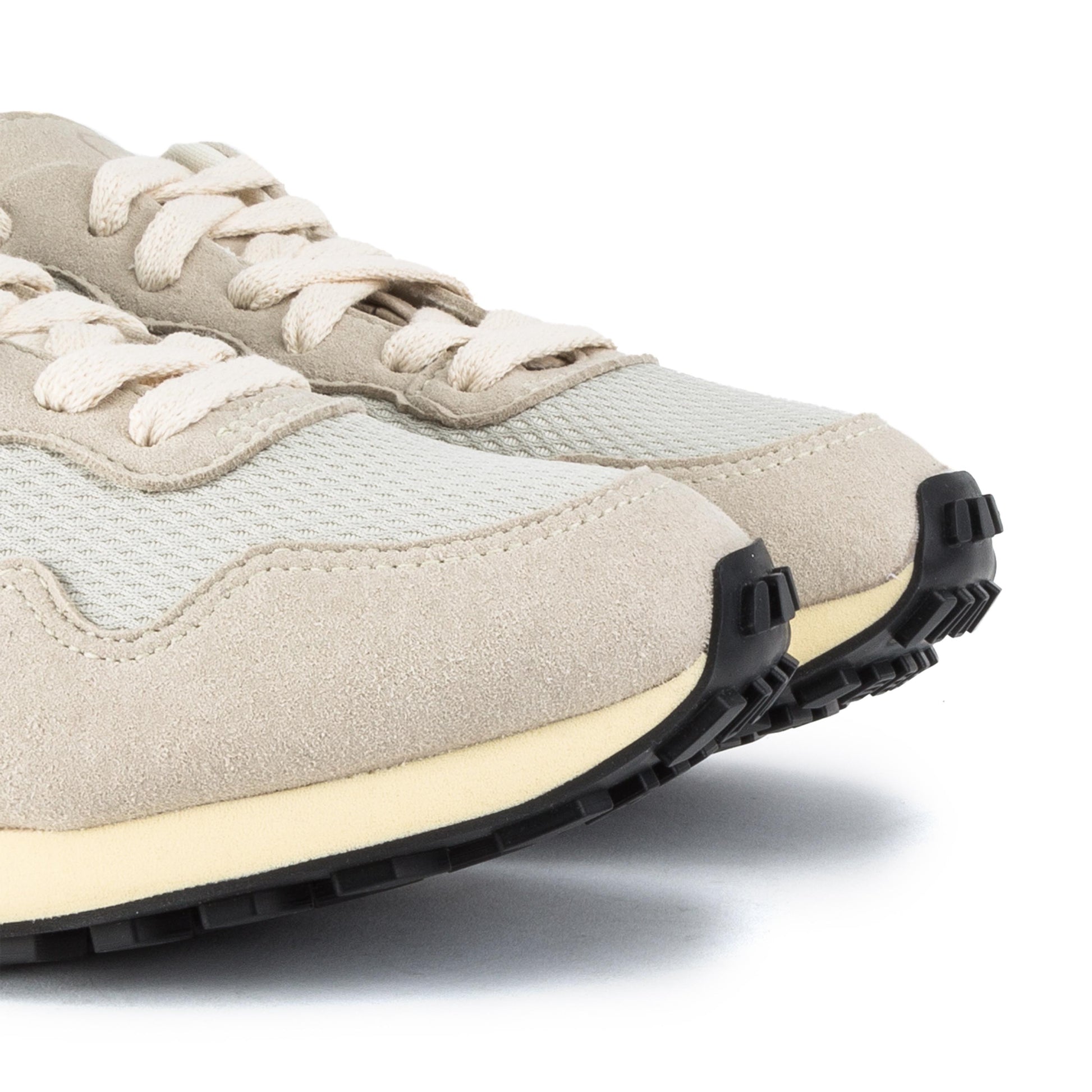 Deportiva beige con cordón SDU de Veja - SDU-9-6.jpg