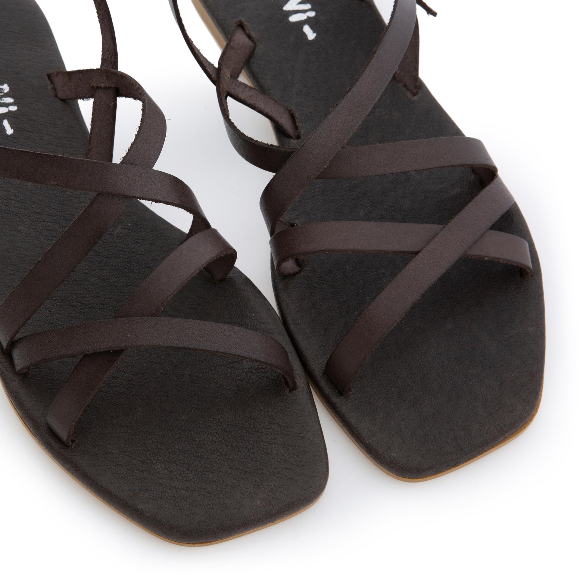 Sandalia plana marrón oscuro con hebilla 7579 Pepa&Cris - 7579-62-6.jpg