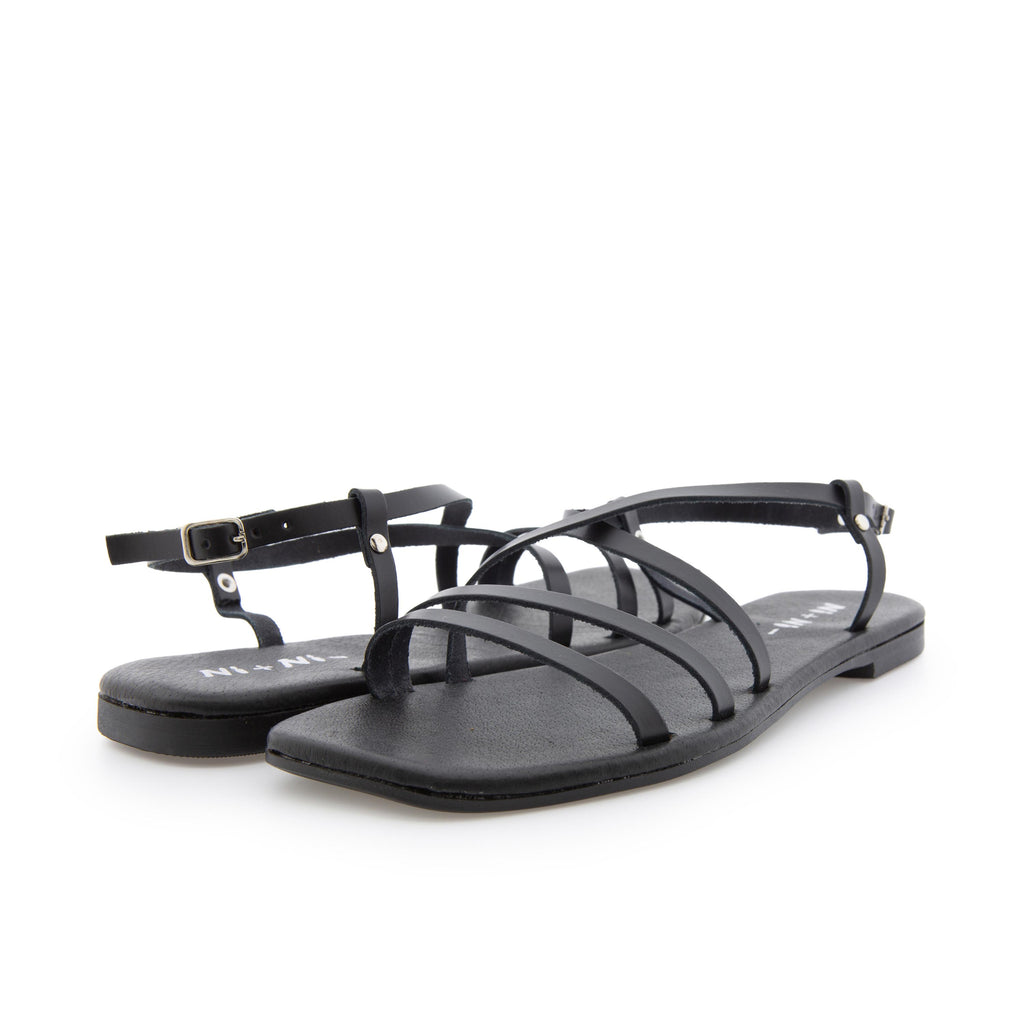 Sandalia plana negro con hebilla 7599 de Pepa & Cris - 7599-20-2.jpg