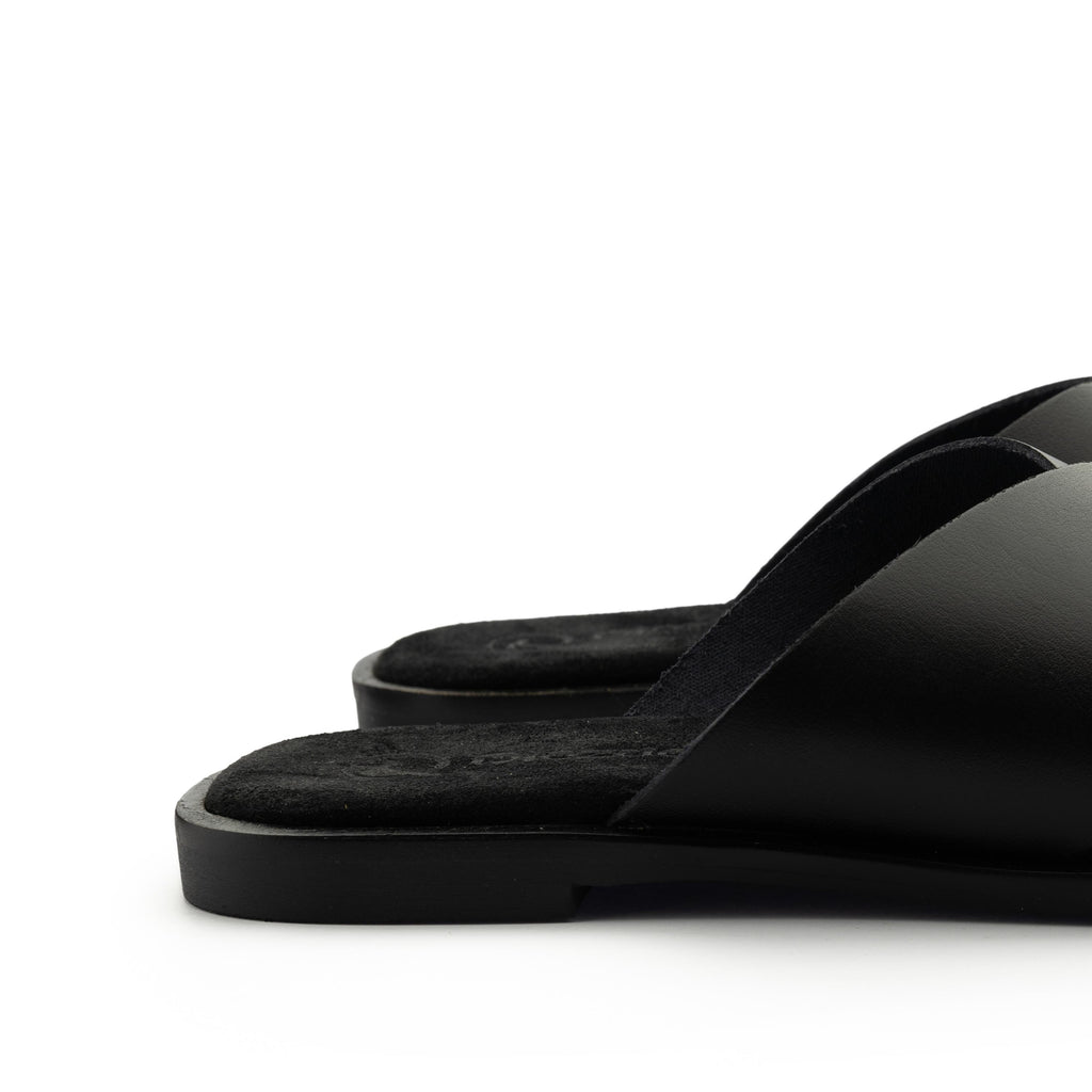 Zueco plano negro 7735 de Pepa & Cris - 7735-20-5.jpg
