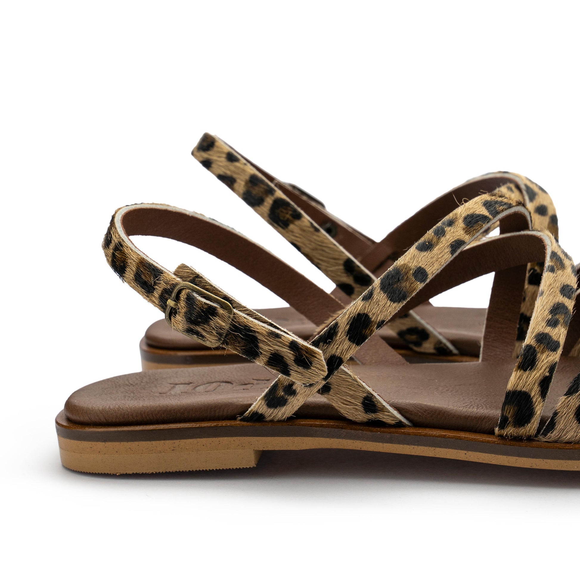 Sandalia plana leopardo con hebilla 7579 de Pepa & Cris - 7579-205-5.jpg