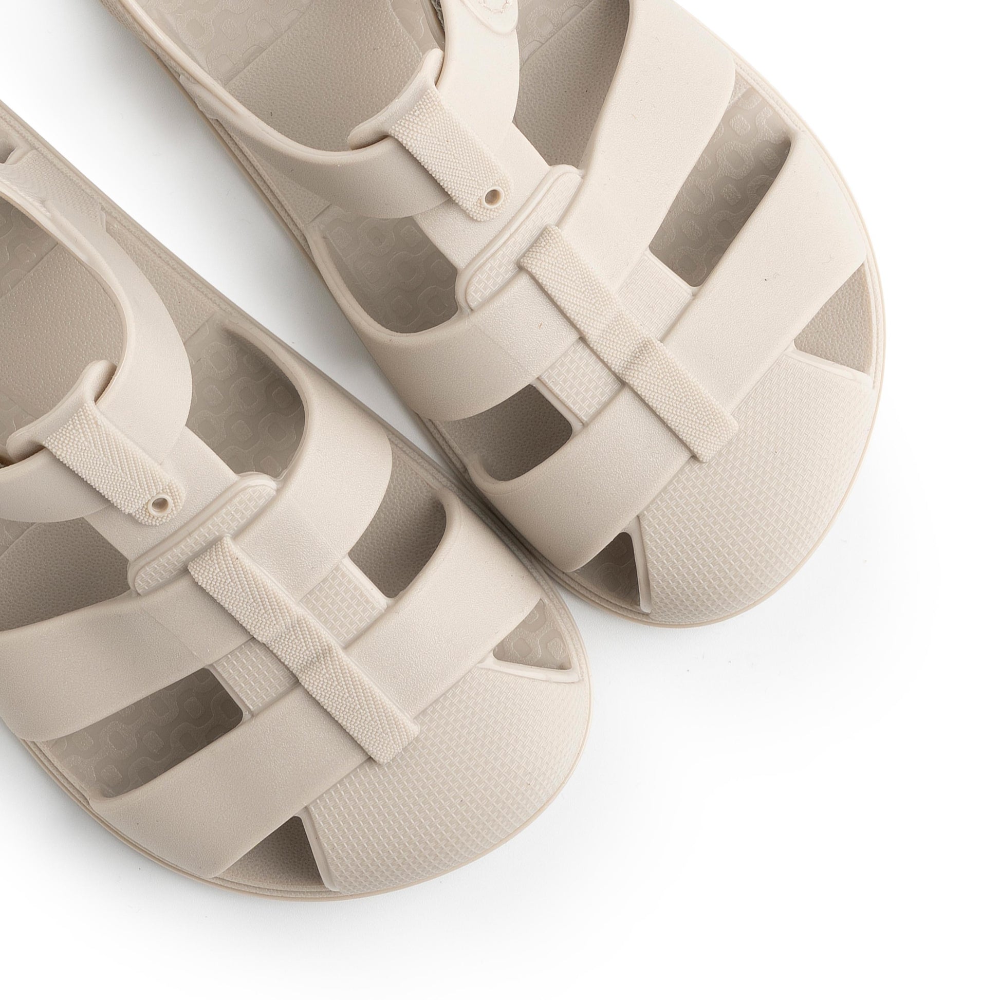Cangrejera barefoot beige 83809 Ipanema