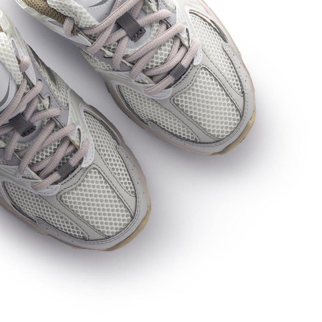 Deportiva gris/topo con cordón U530NEC de New Balance - U530NEC-584-6.jpg