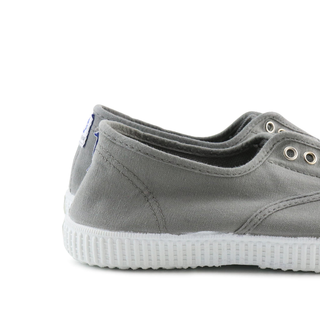 Zapatilla gris claro con elástico 88088 La Cadena - 88088-17-5.jpg