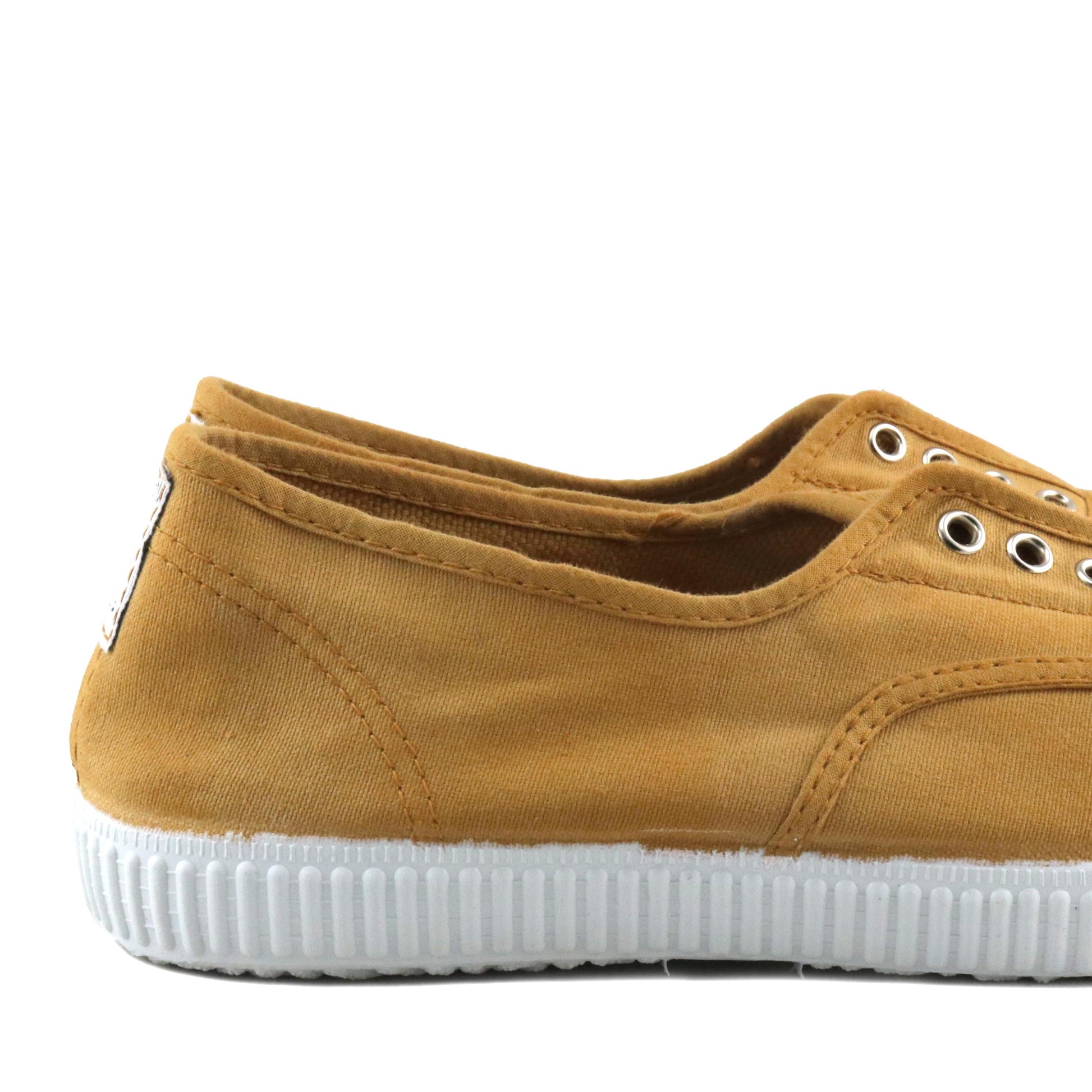 Zapatilla mostaza con elástico 88088 La Cadena - 88088-251-6.jpg