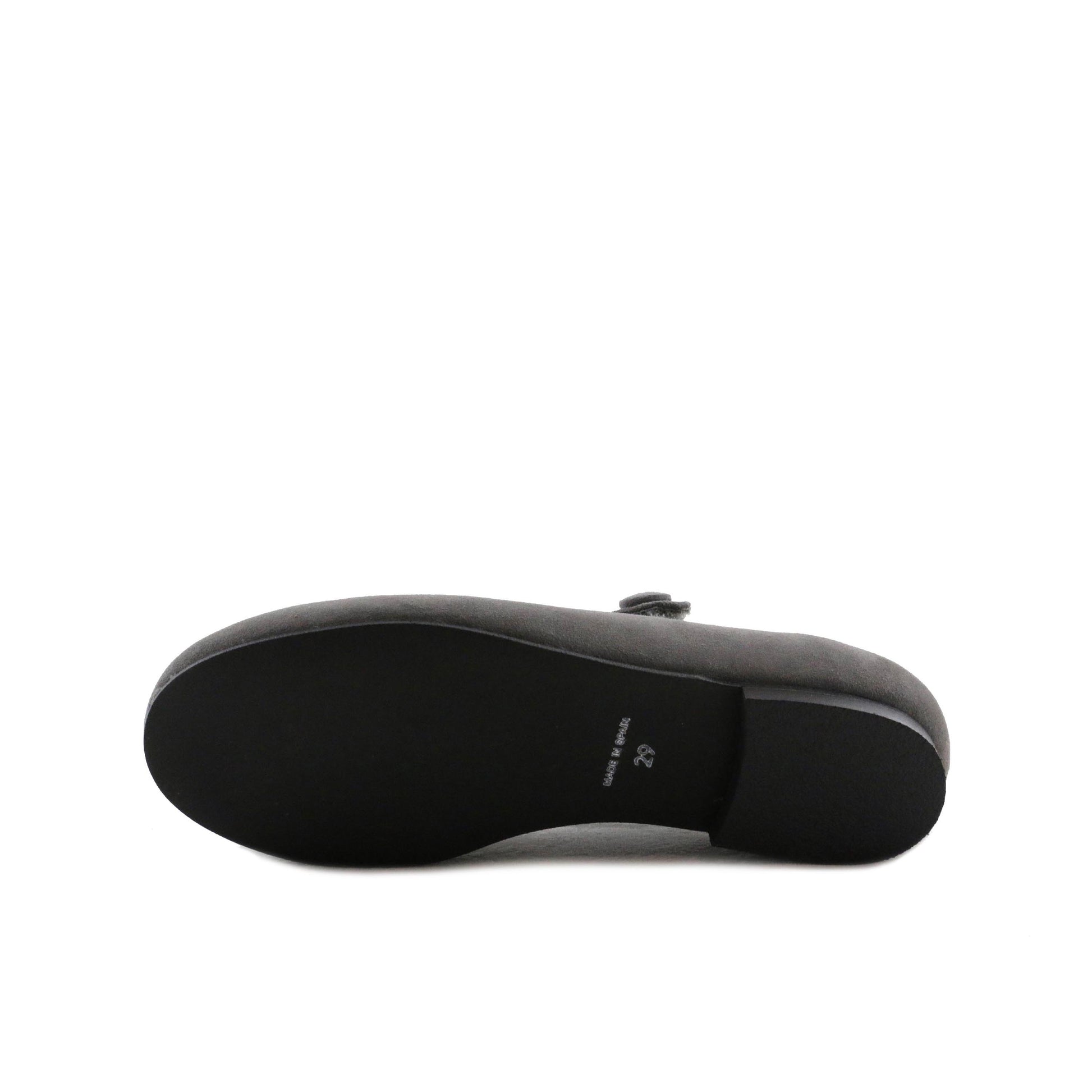 Mercedita ante gris con botón y velcro 851 de Jeromín - 851-313-4.jpg