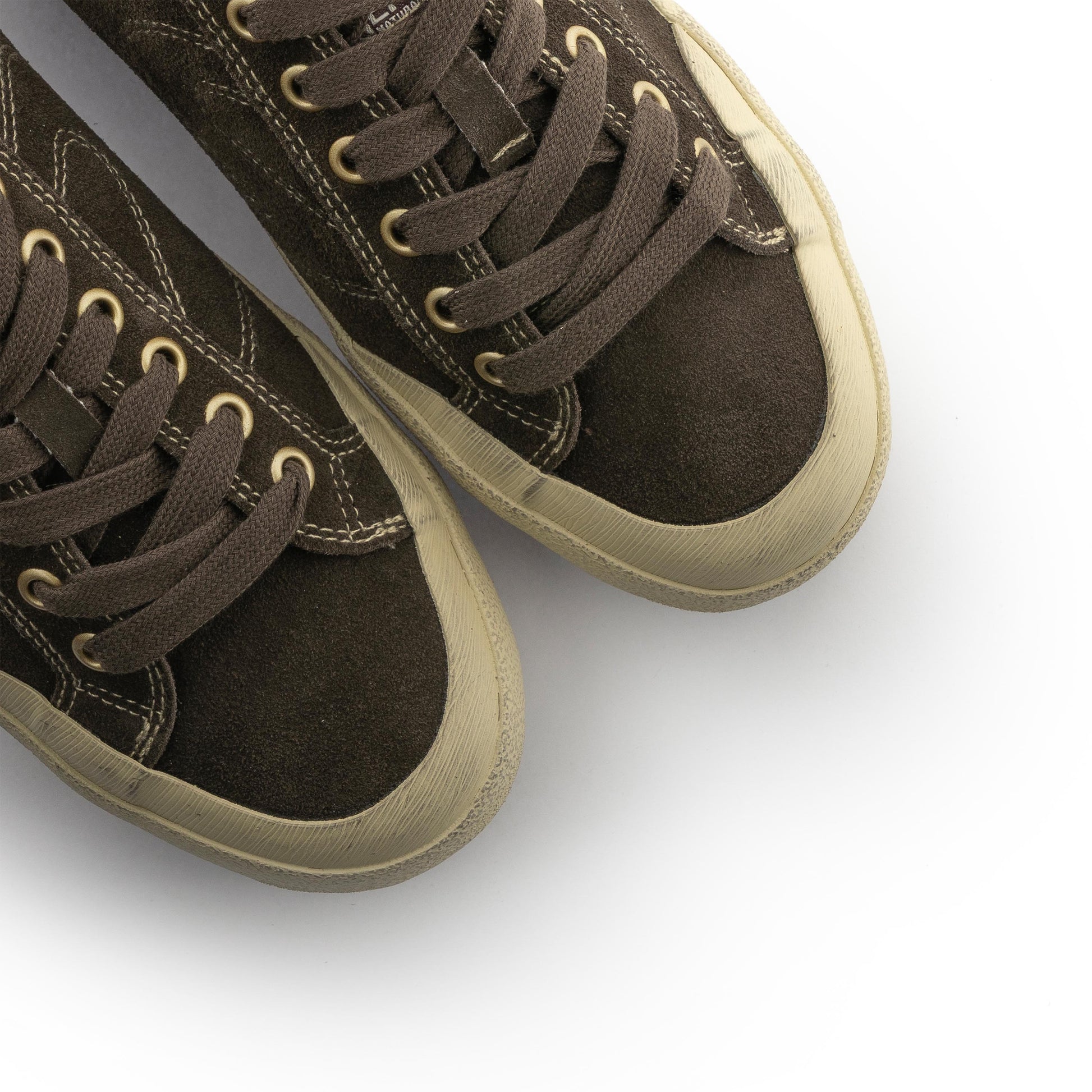 Zapatilla serraje marrón 9040 Natural World