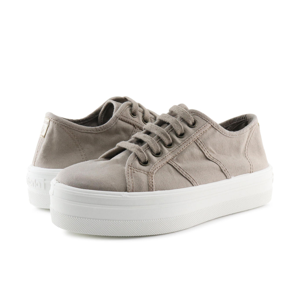 Zapatilla beige lavado con cordón 92138 Victoria - 92138-129-2.jpg