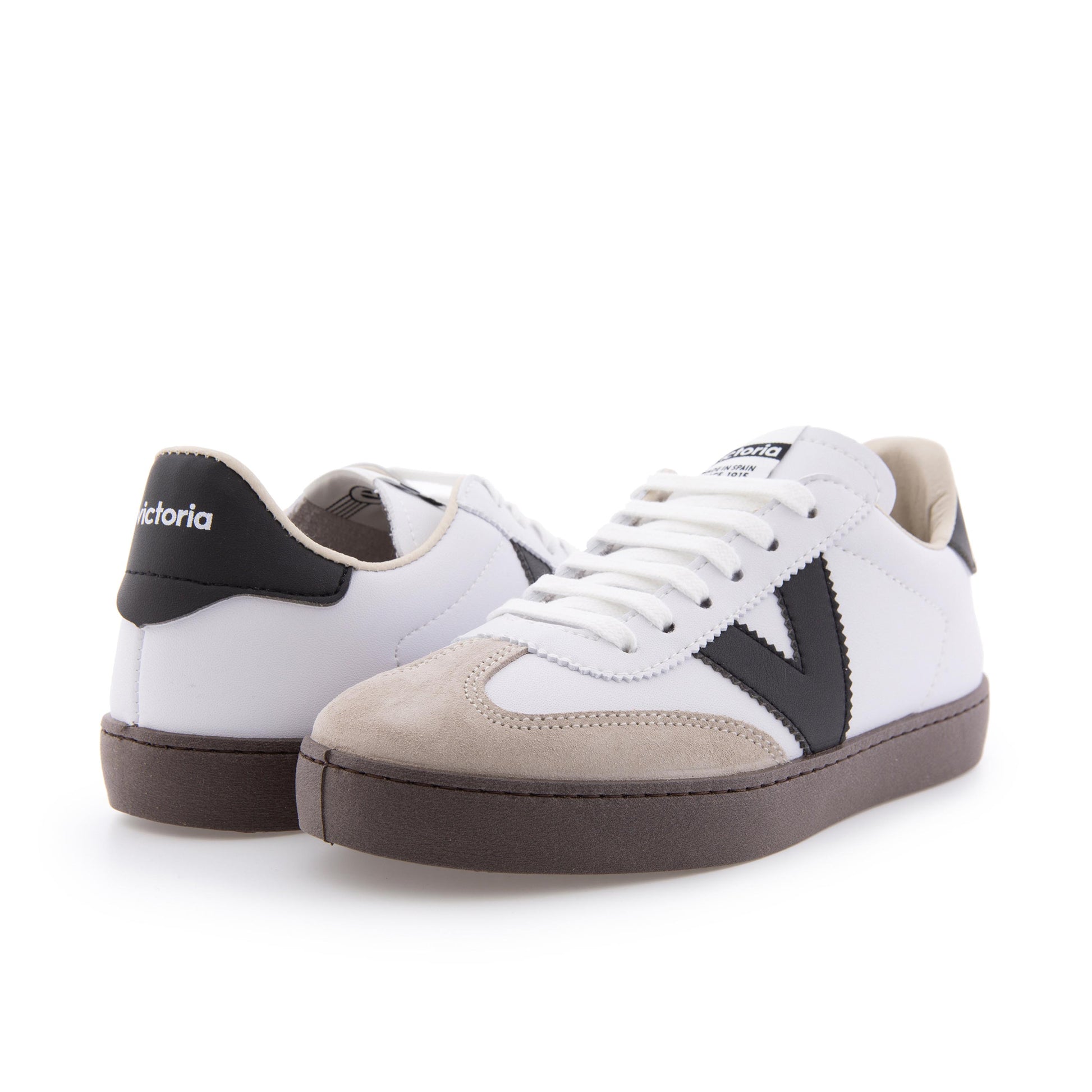 Deportiva blanco/negro con cordón 1126186 de Victoria - 1126186-385-2.jpg