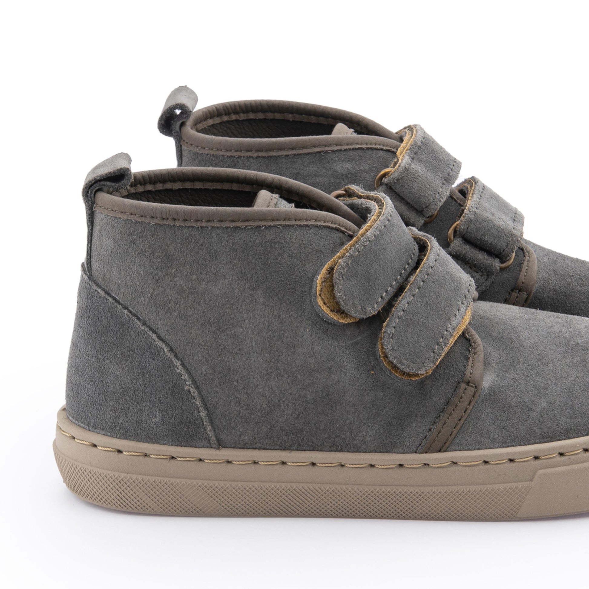 Bota antracita con velcro 93887 de Cienta - 93887-160-5.jpg