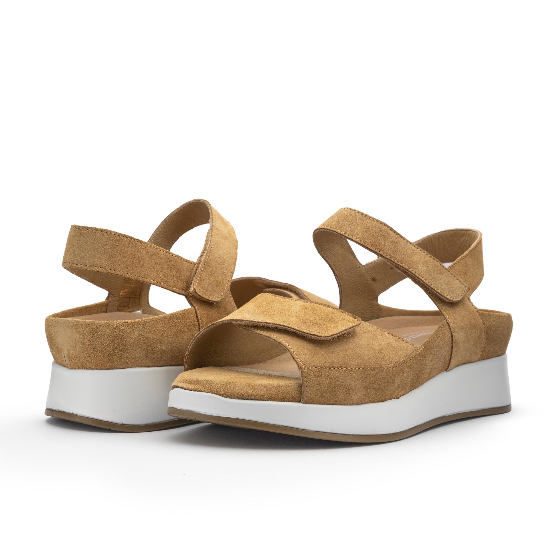 Sandalia de cuña ante cuero con velcro 250422 Piesanto - 250422-28-2.jpg