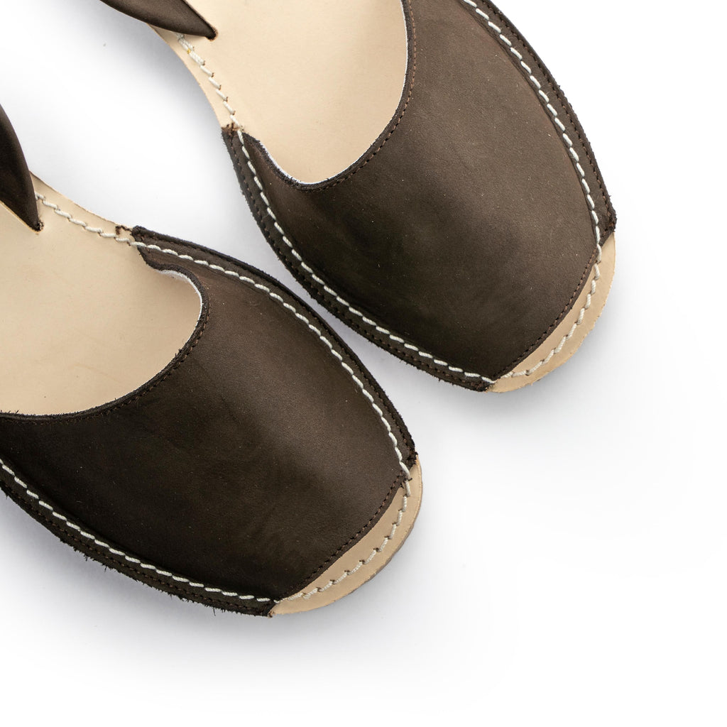 Menorquina plana nobuk marrón 1040 de Jeromín - 1040-36-6.jpg