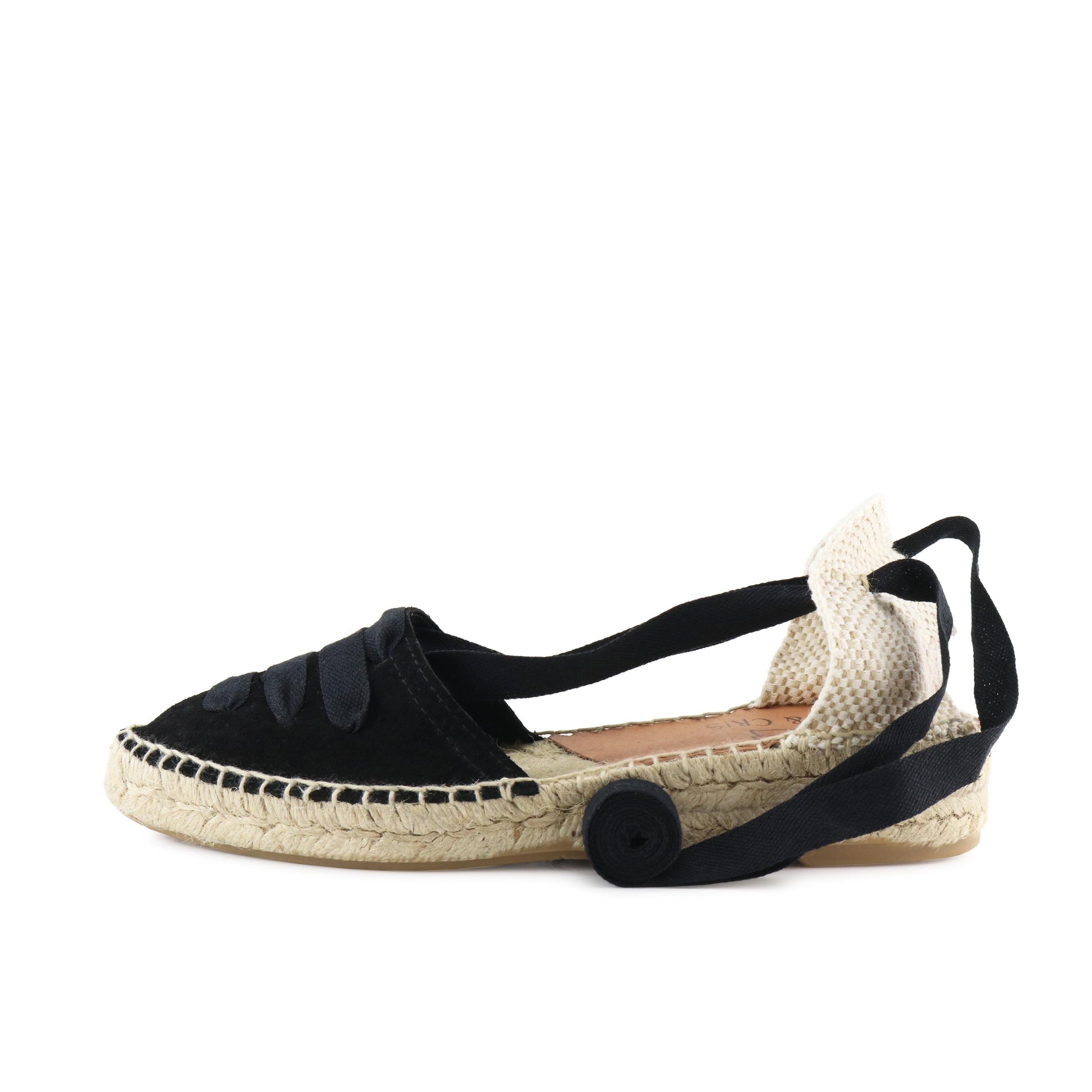 Alpargata cerrada ante negro con cintas ANA Pepa&Cris - ANA-31-1.jpg