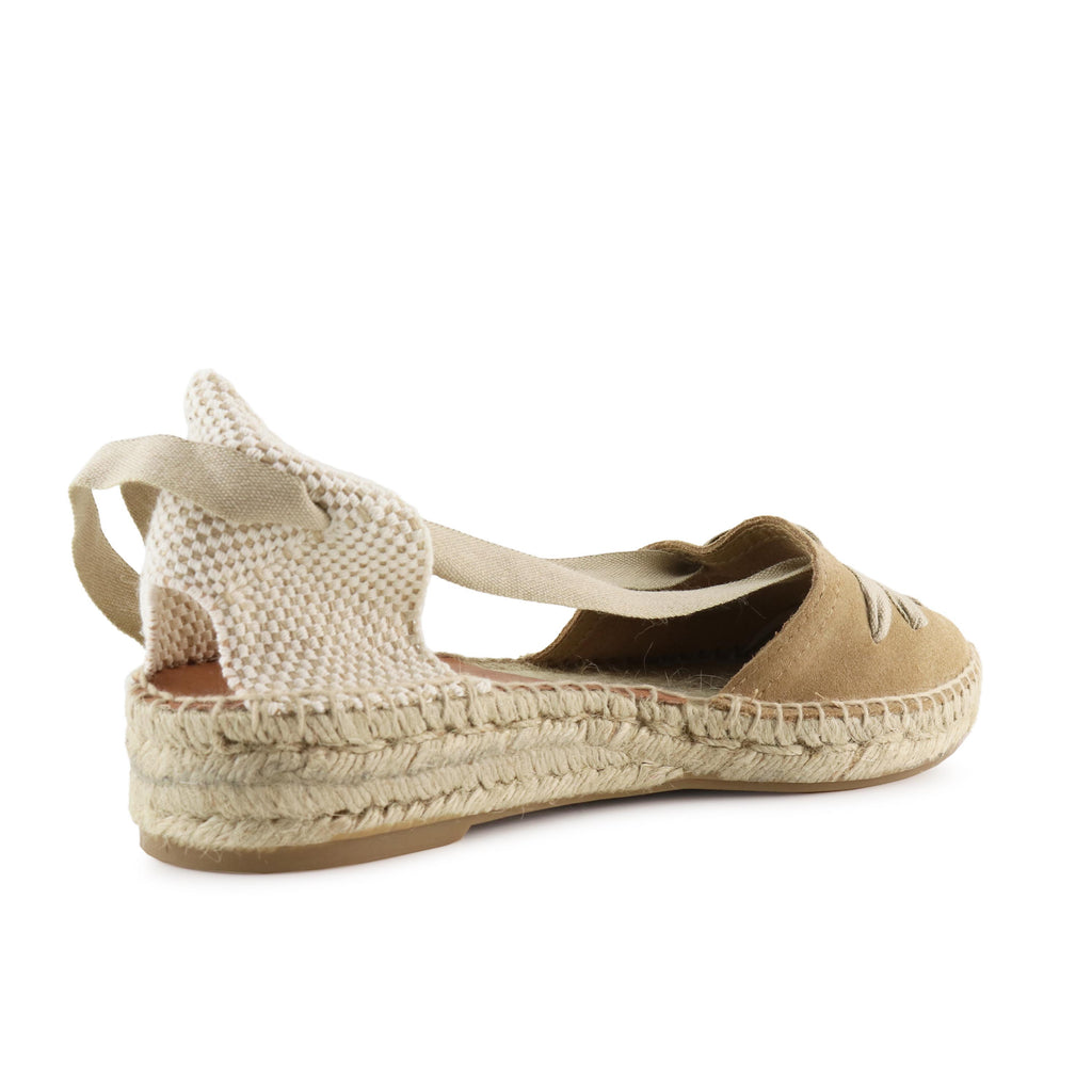 Alpargata plana cerrada arena con cintas ANA Pepa&Cris - ANA-398-3.jpg