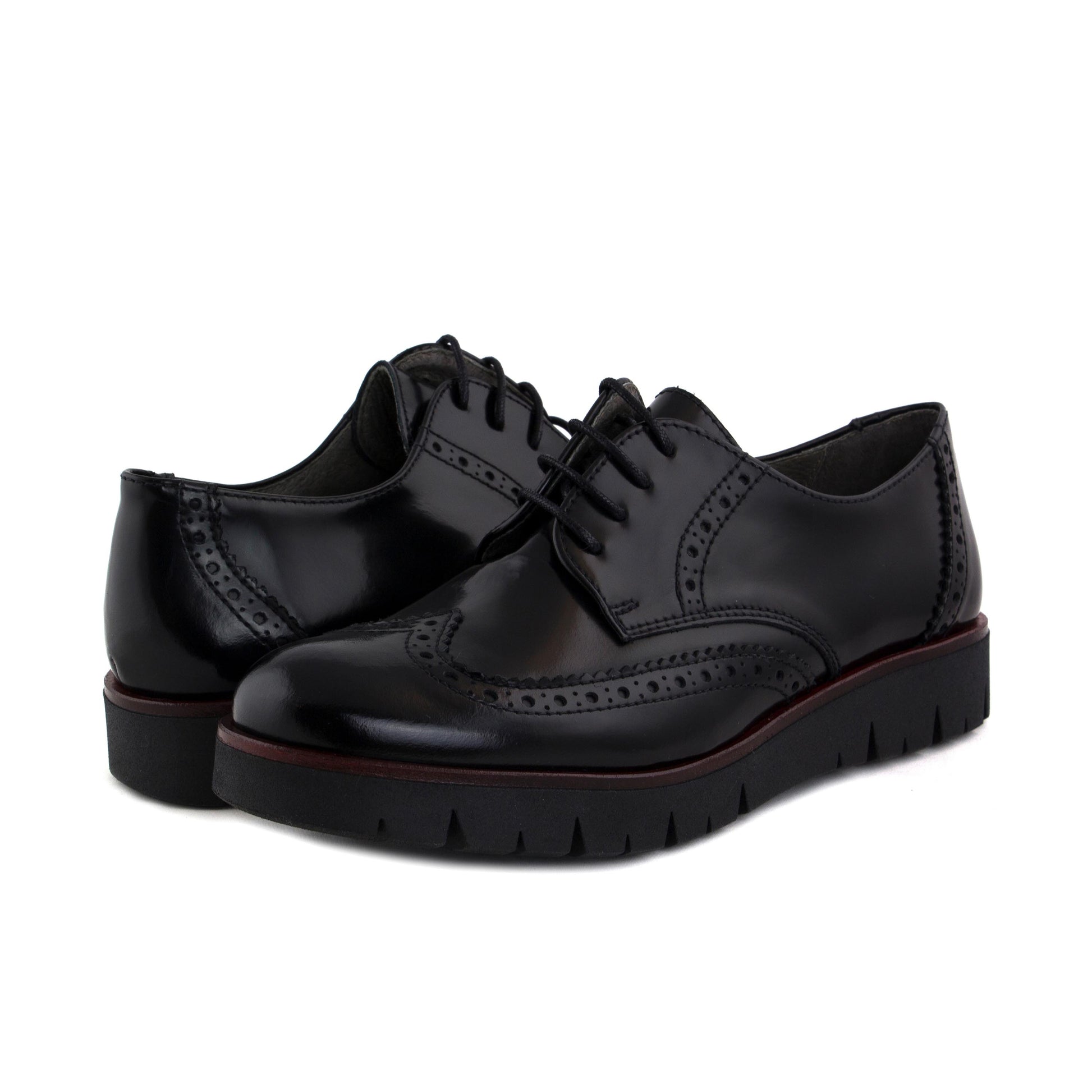 Blucher picado elegante flo negro con cordón BUMAR Jeromín - BUMAR-29-2.jpg