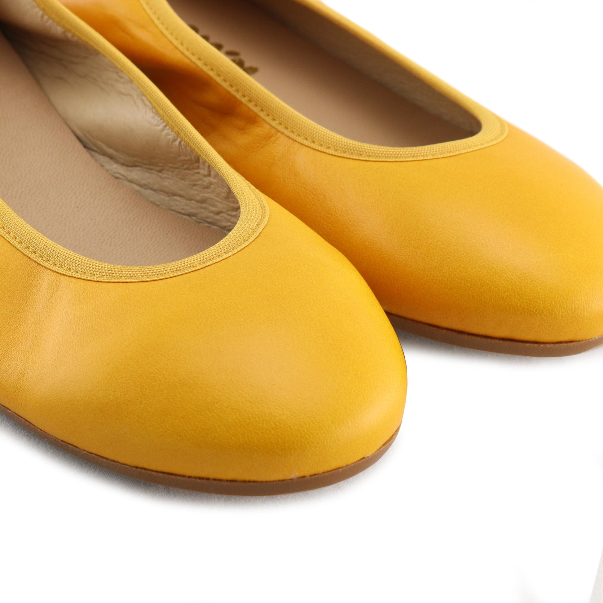 Bailarina mostaza lisa CRISTINA de Jeromín - CRISTINA-251-5.jpg