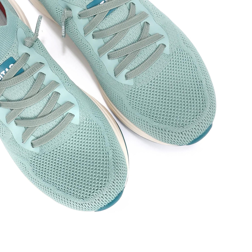Deportiva verde agua CUE Walk in Pitas
